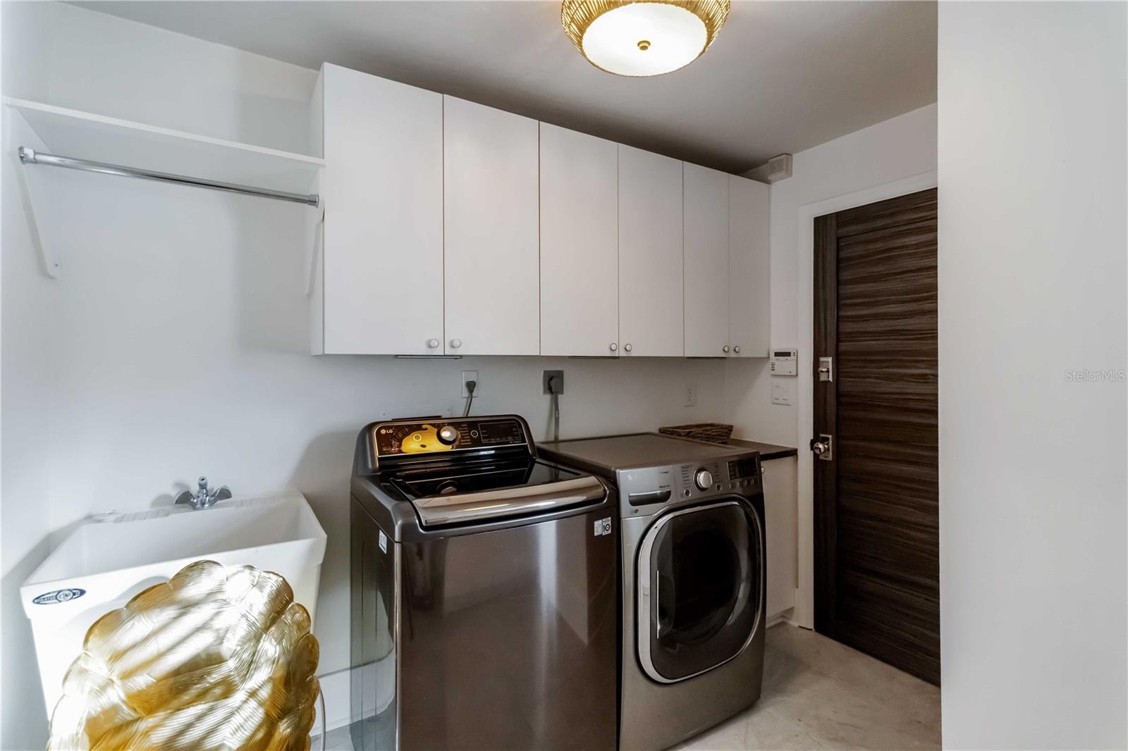 Image 29 of 68 For 499 Partridge Circle