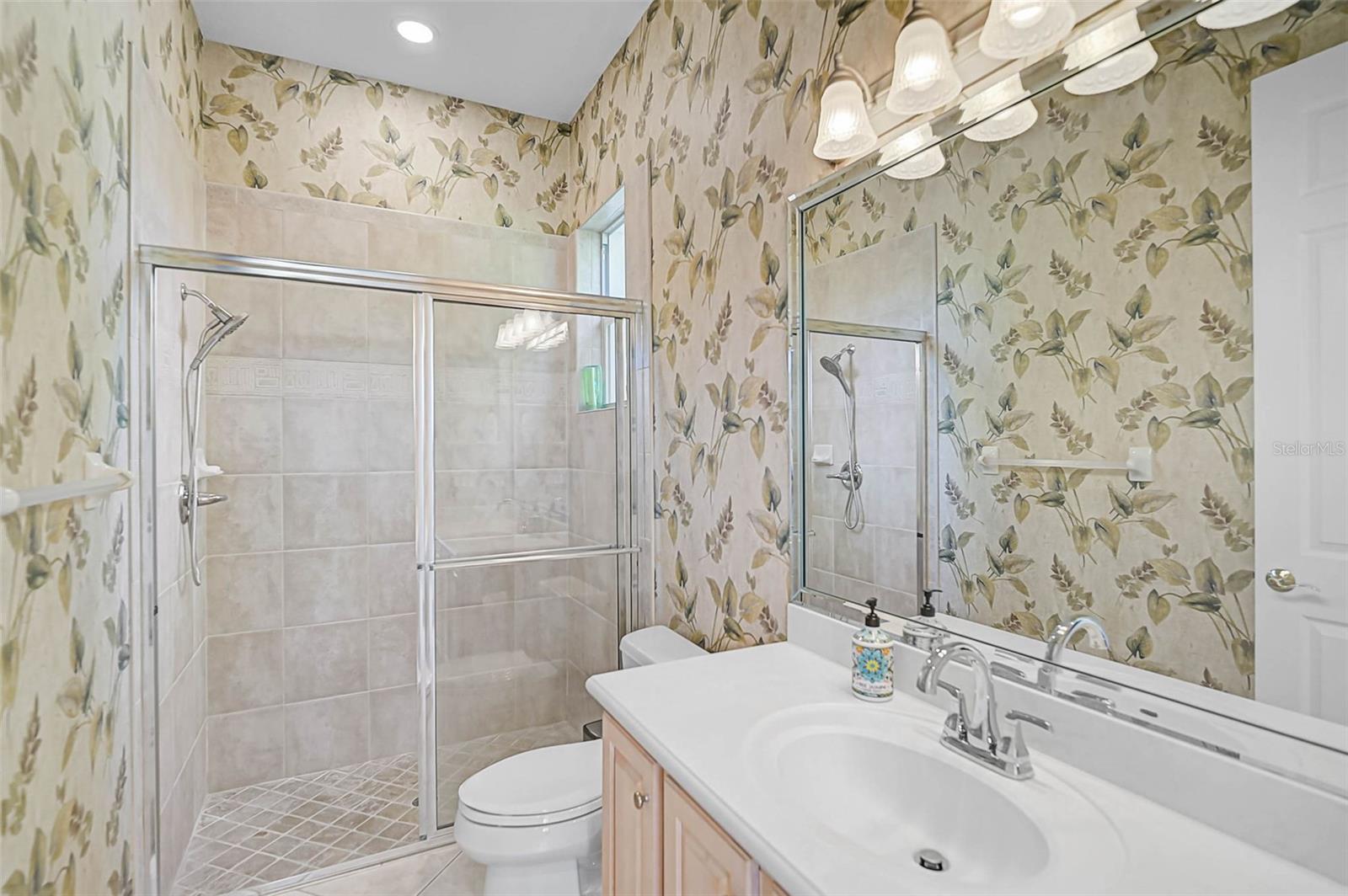 Image 38 of 75 For 538 Dove Pointe Drive