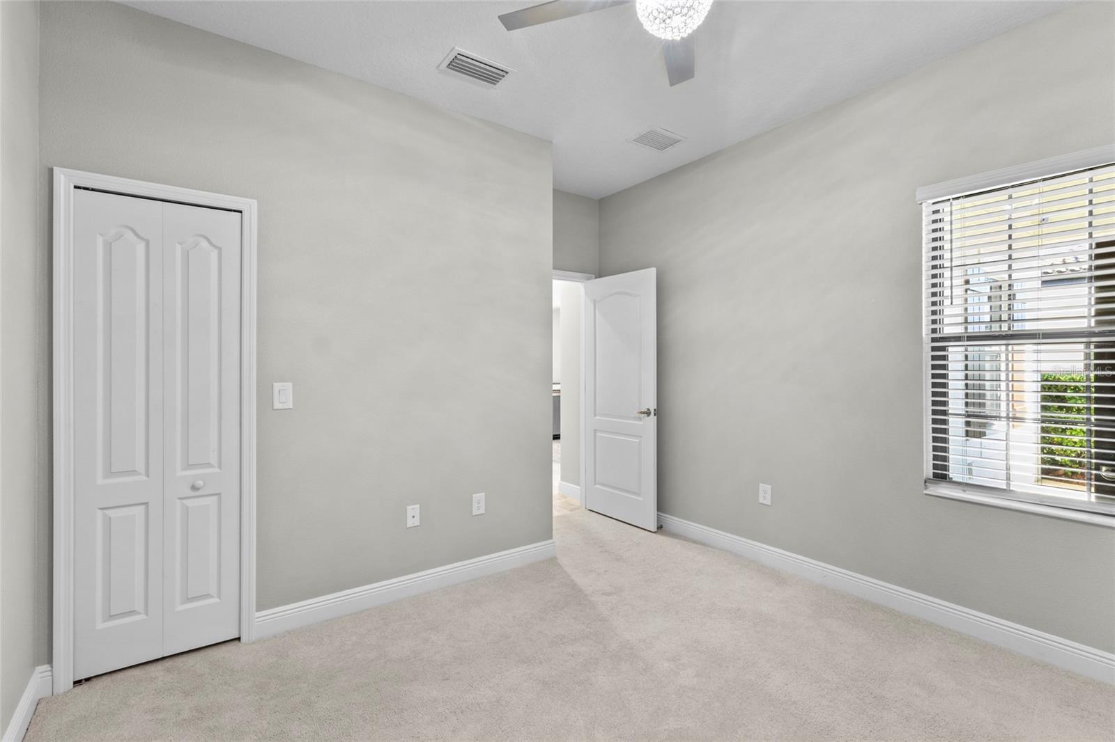 Image 19 of 64 For 220 Sarezzo Circle