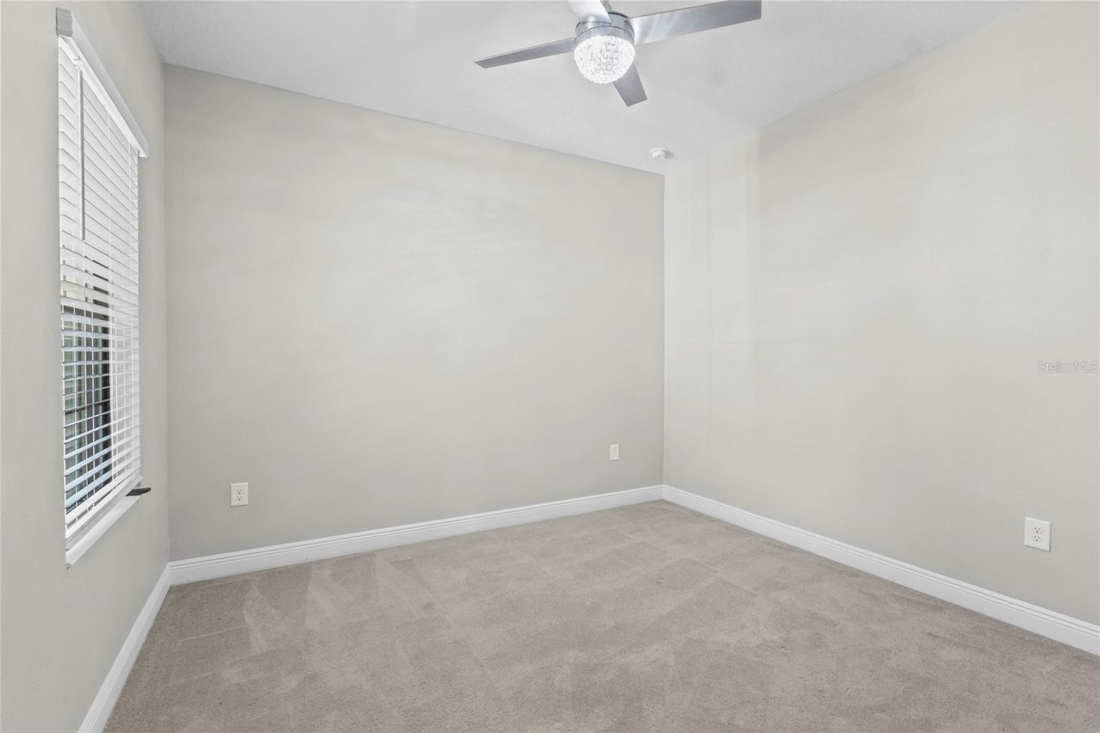 Image 20 of 64 For 220 Sarezzo Circle