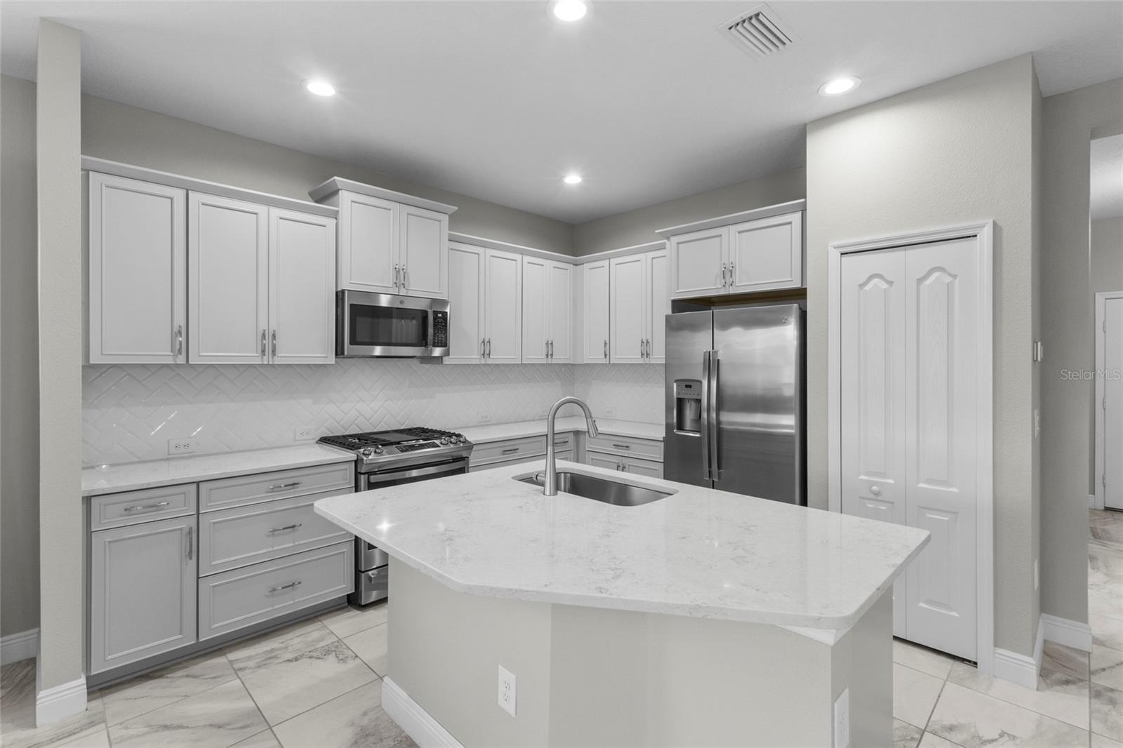 Image 5 of 64 For 220 Sarezzo Circle