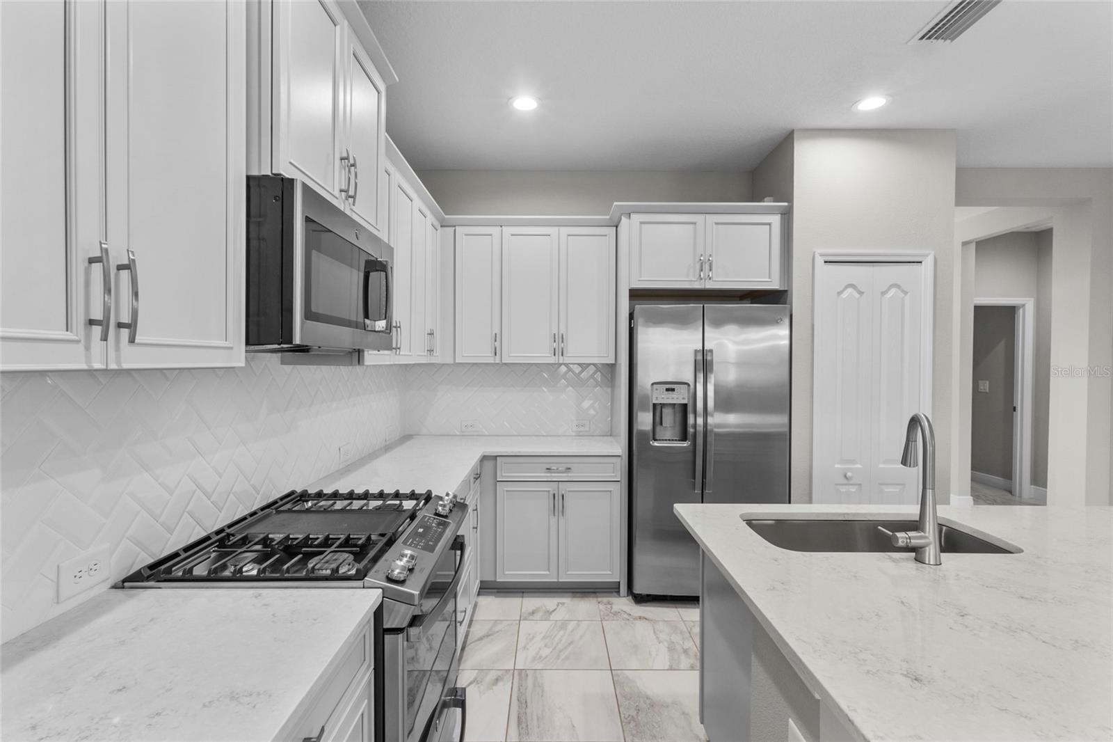 Image 6 of 64 For 220 Sarezzo Circle