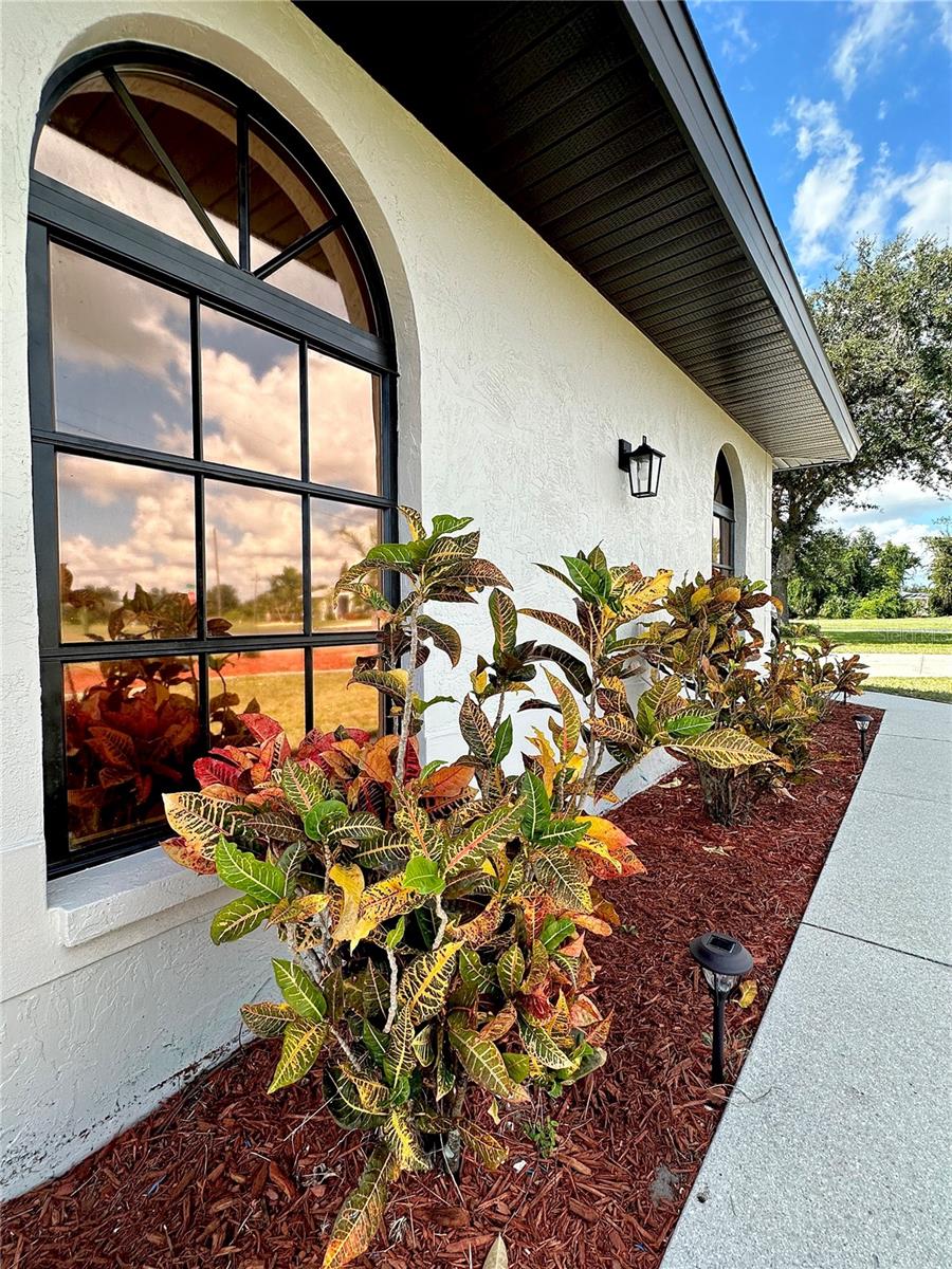 Image 16 of 47 For 1 Clubhouse Road