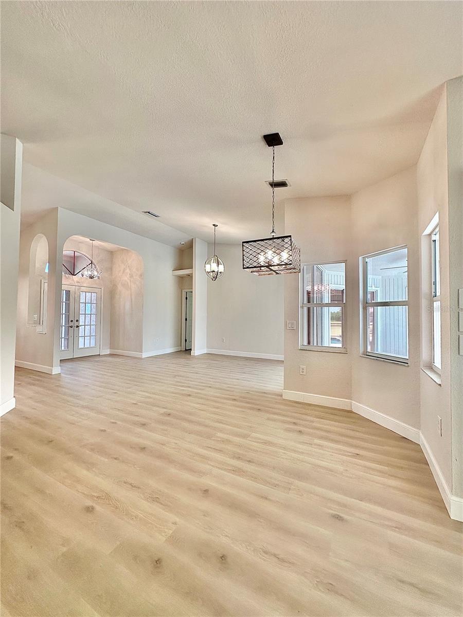 Image 30 of 47 For 1 Clubhouse Road