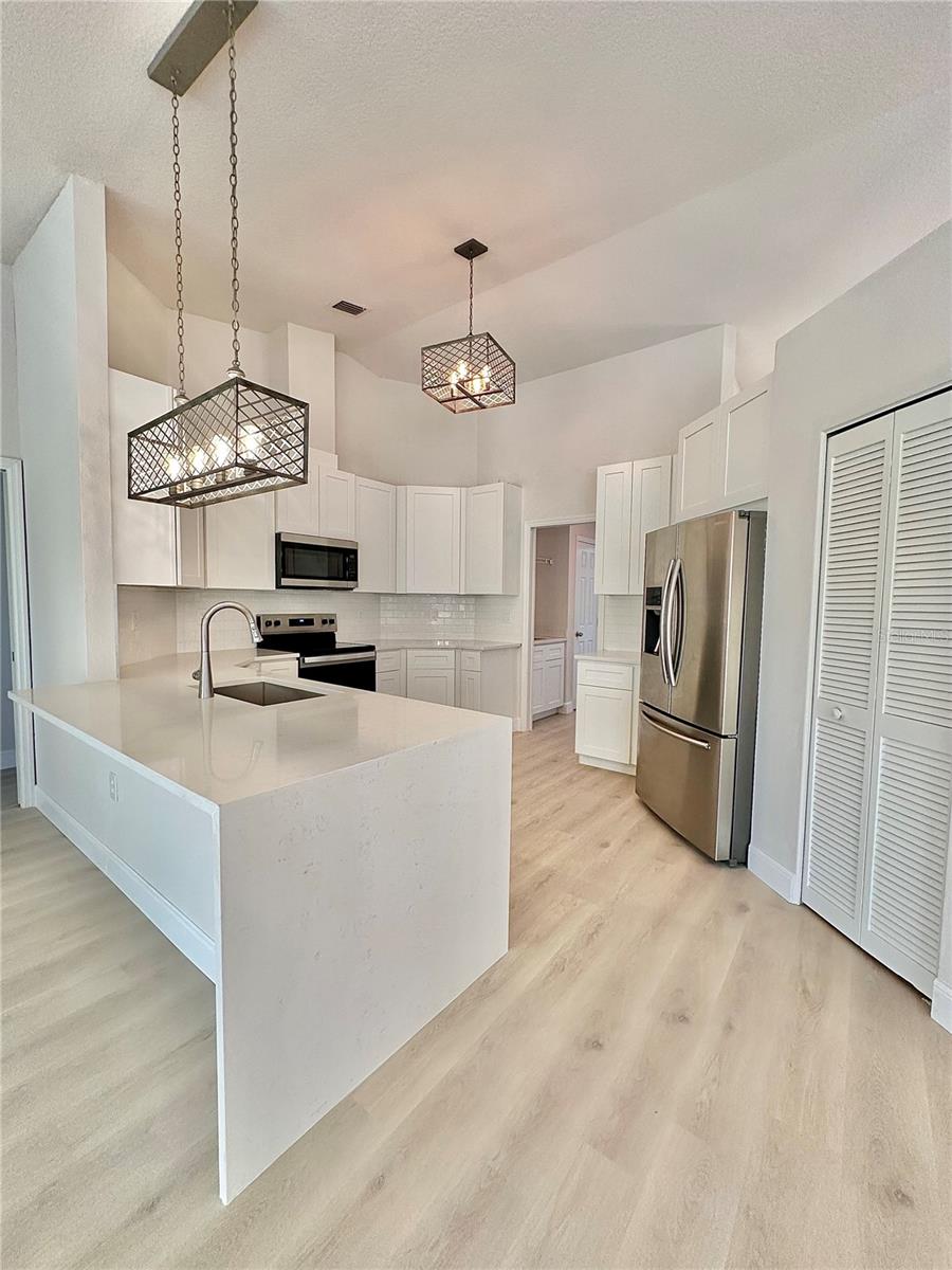 Image 40 of 47 For 1 Clubhouse Road