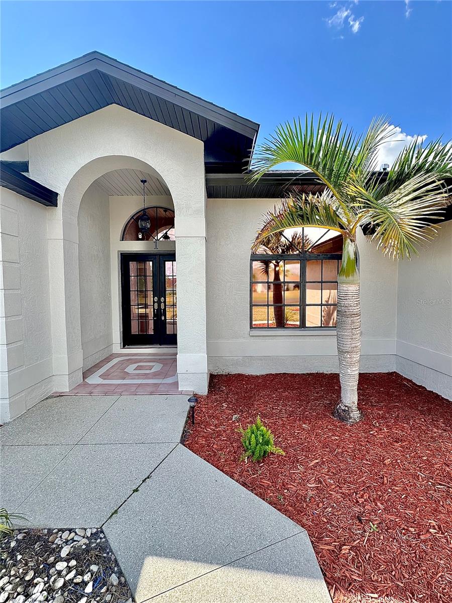 Image 8 of 47 For 1 Clubhouse Road