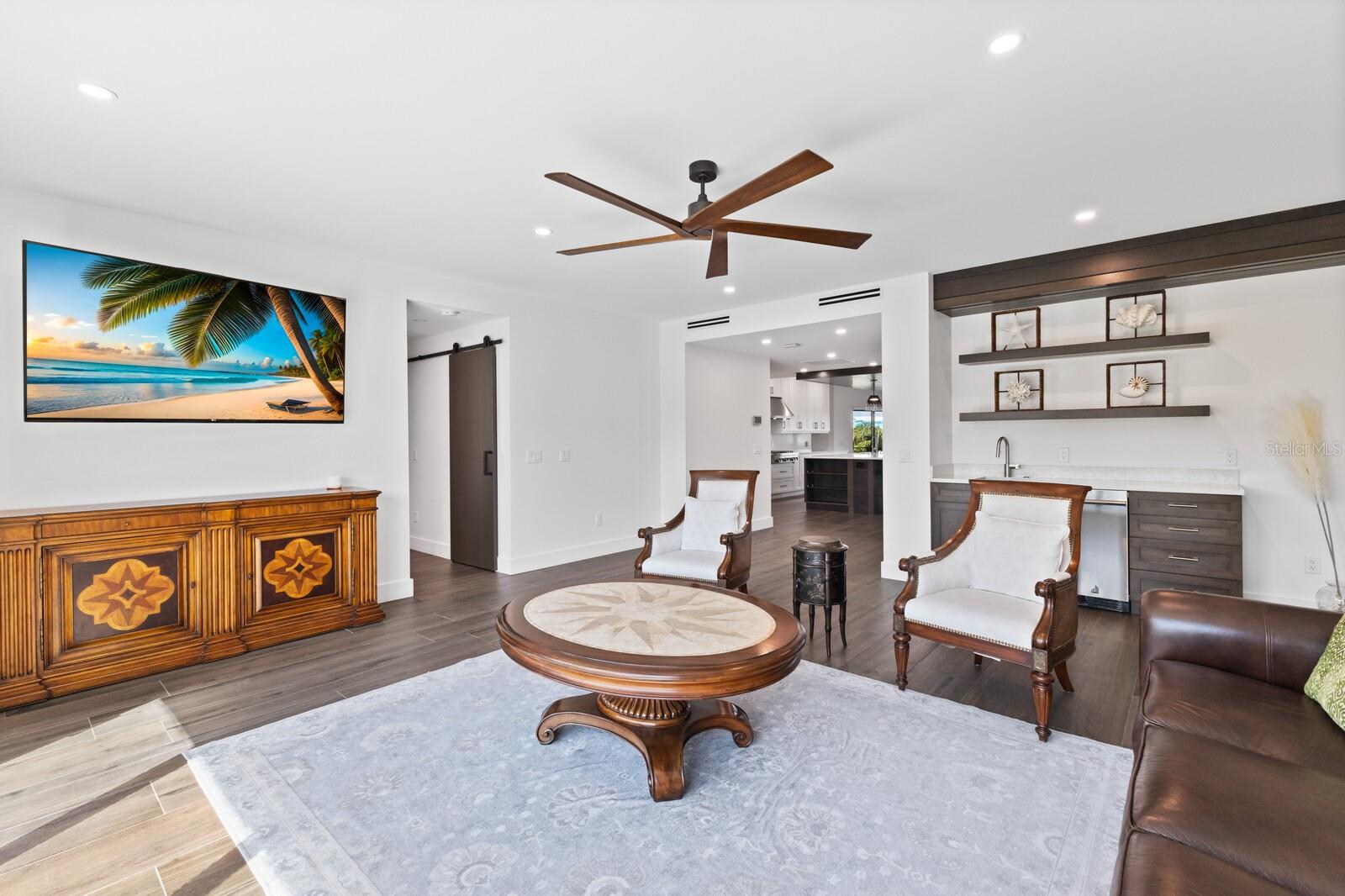 Image 31 of 84 For 201 Harbor Drive