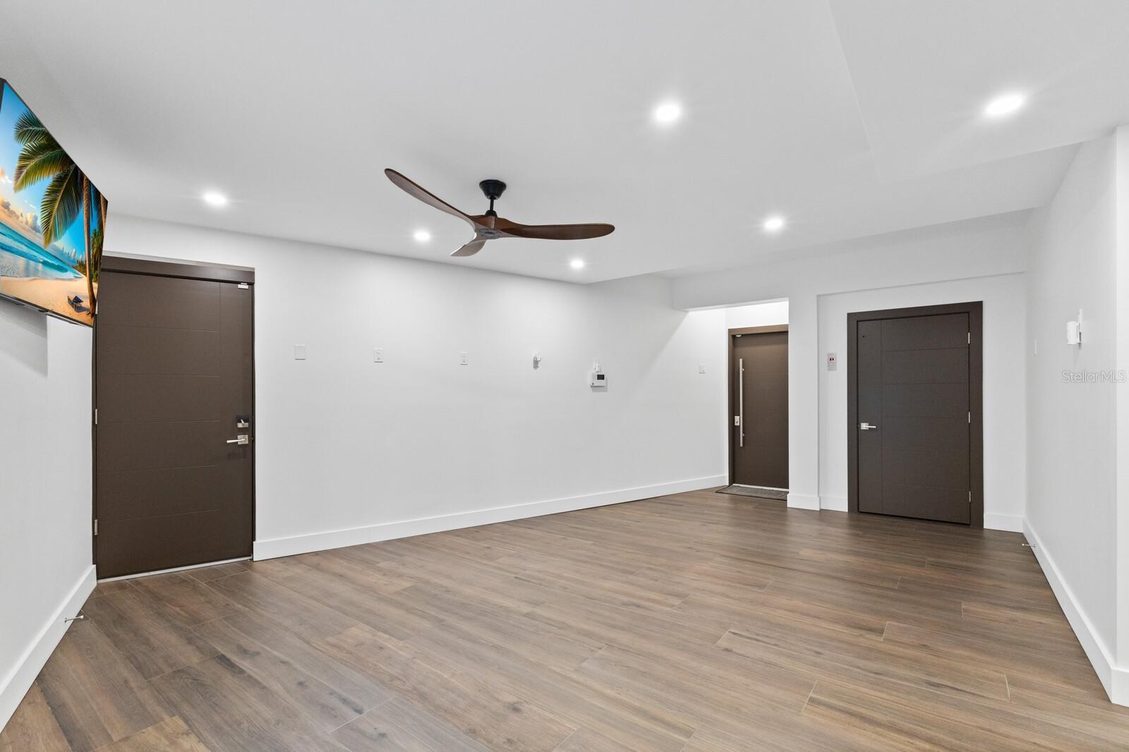 Image 71 of 84 For 201 Harbor Drive