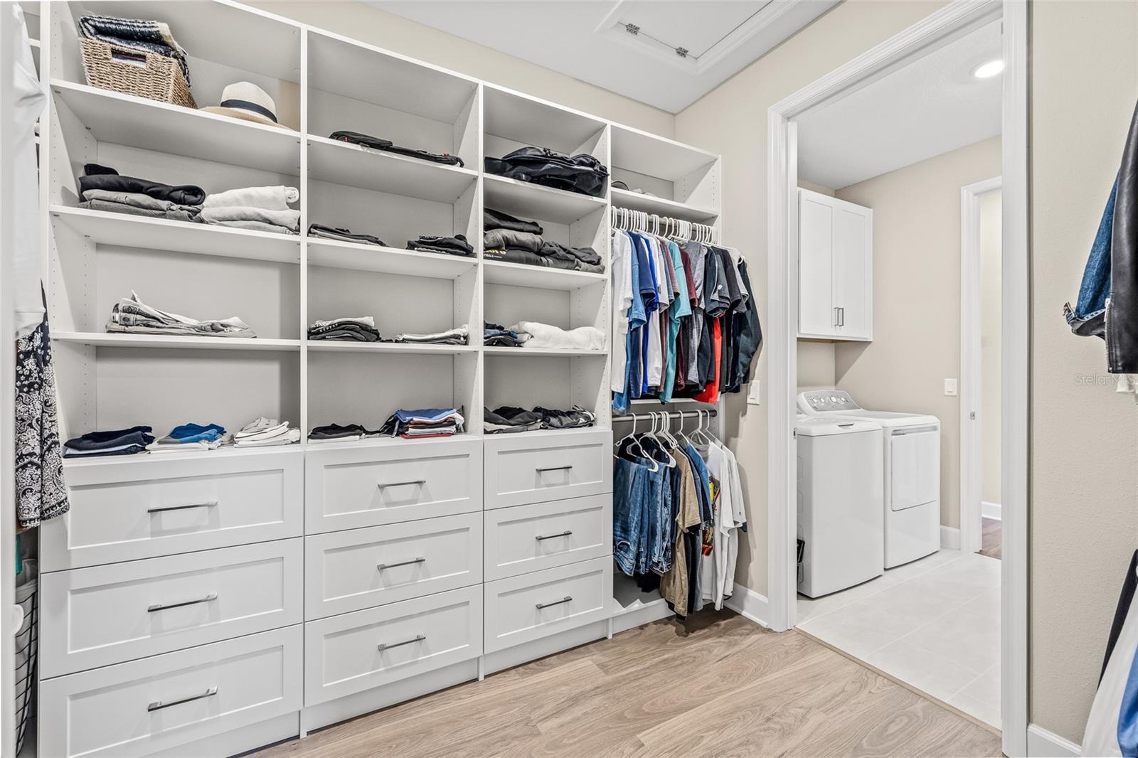 Image 36 of 58 For 15537 Foxtail Lane