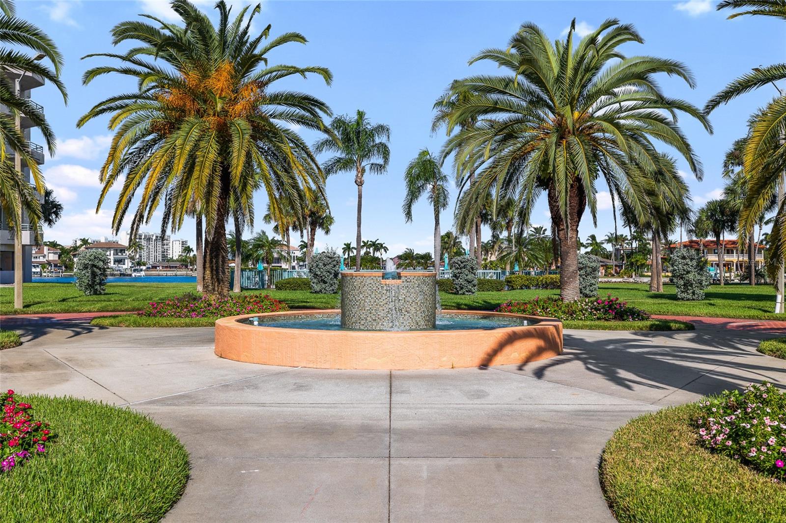 Image 36 of 55 For 8001 Sailboat Key Boulevard S 305