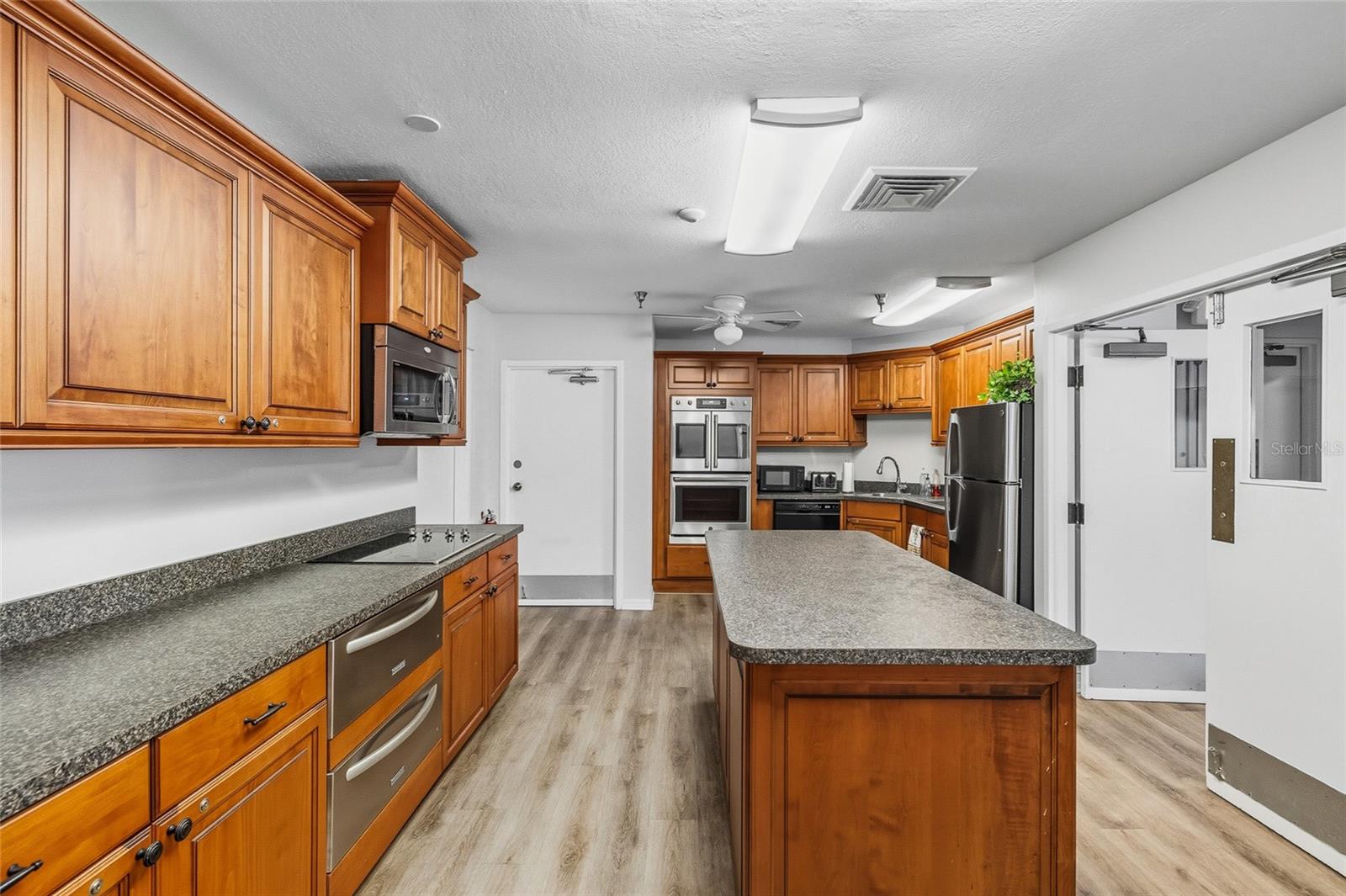 Image 38 of 55 For 8001 Sailboat Key Boulevard S 305