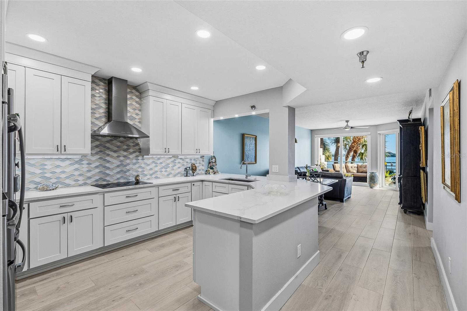 Image 8 of 55 For 8001 Sailboat Key Boulevard S 305