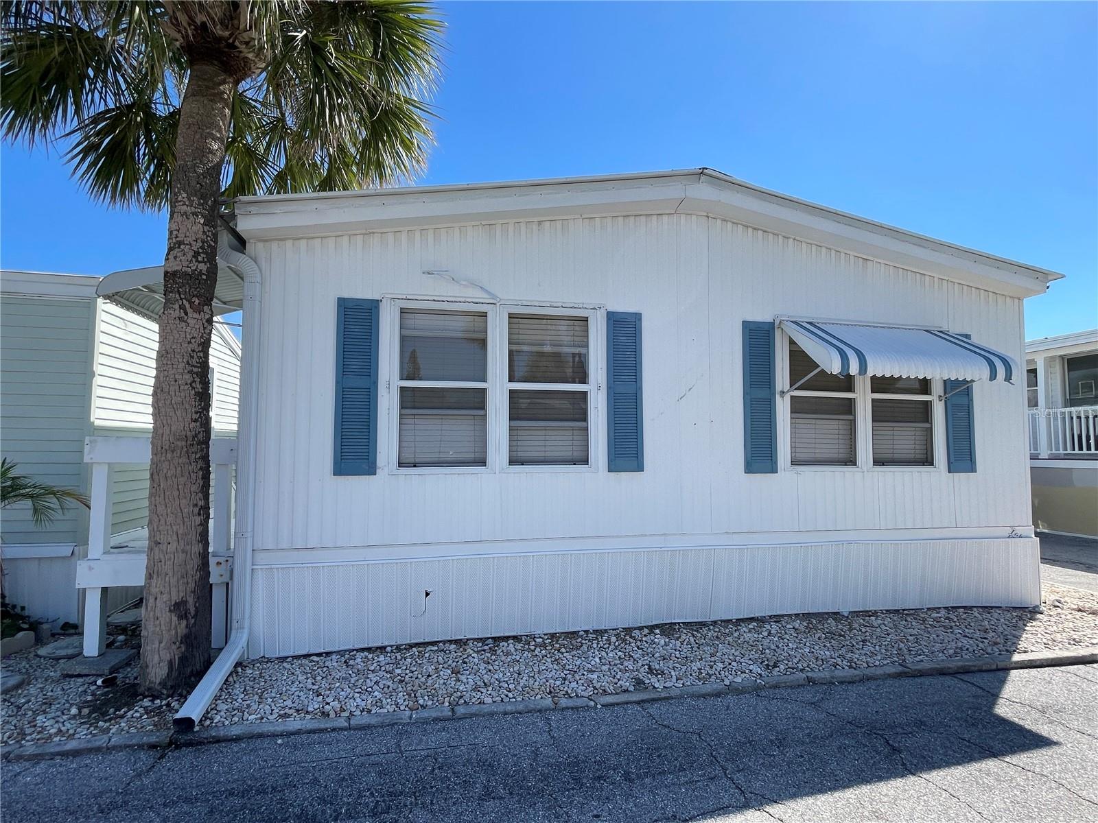 Image 3 of 24 For 68 Twin Shores Boulevard