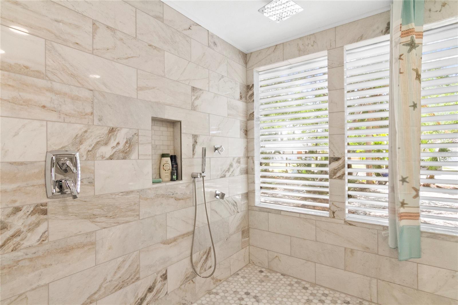 Image 10 of 43 For 919 Conrad Avenue