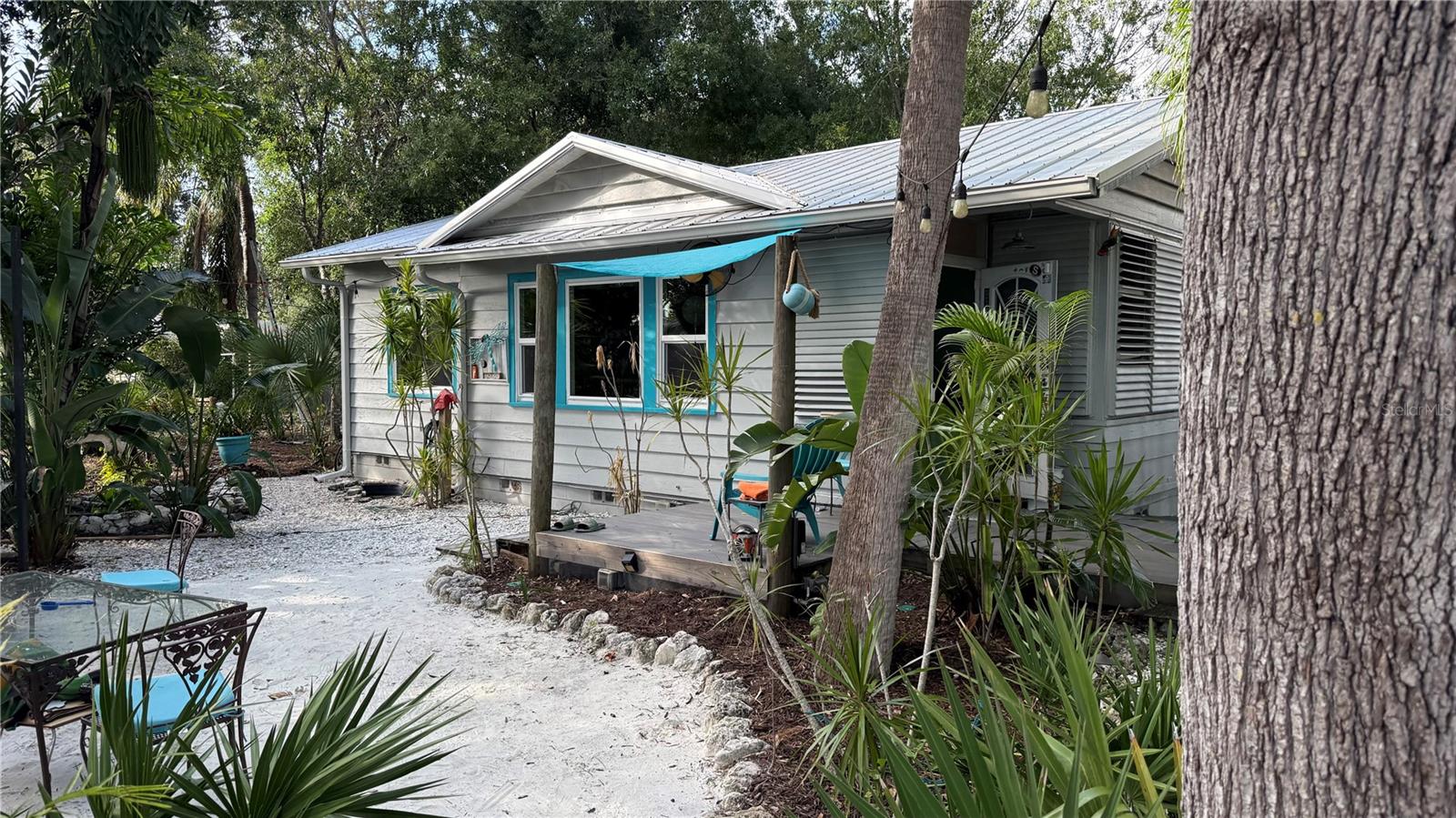 Image 2 of 43 For 919 Conrad Avenue