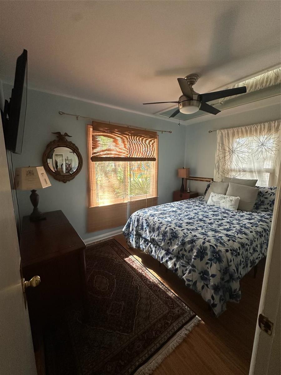 Image 22 of 43 For 919 Conrad Avenue