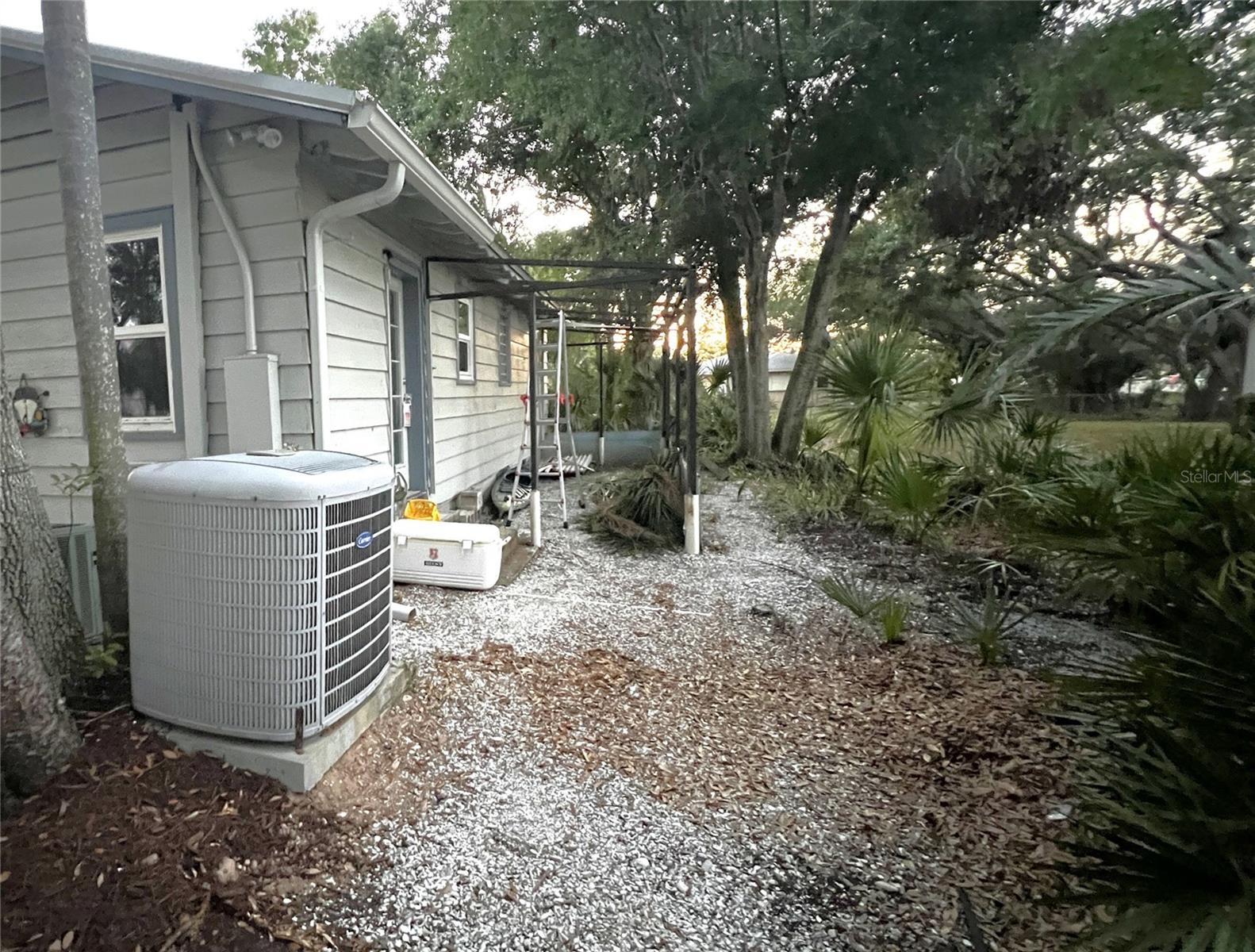 Image 30 of 43 For 919 Conrad Avenue