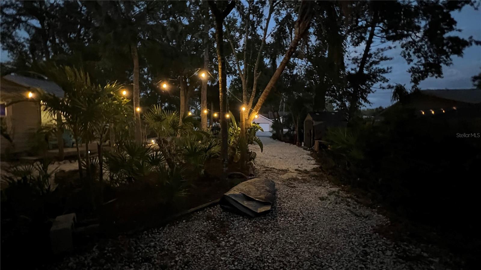 Image 32 of 43 For 919 Conrad Avenue