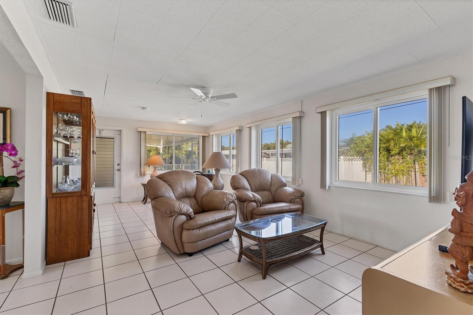 Image 12 of 27 For 6824 Roxbury Drive