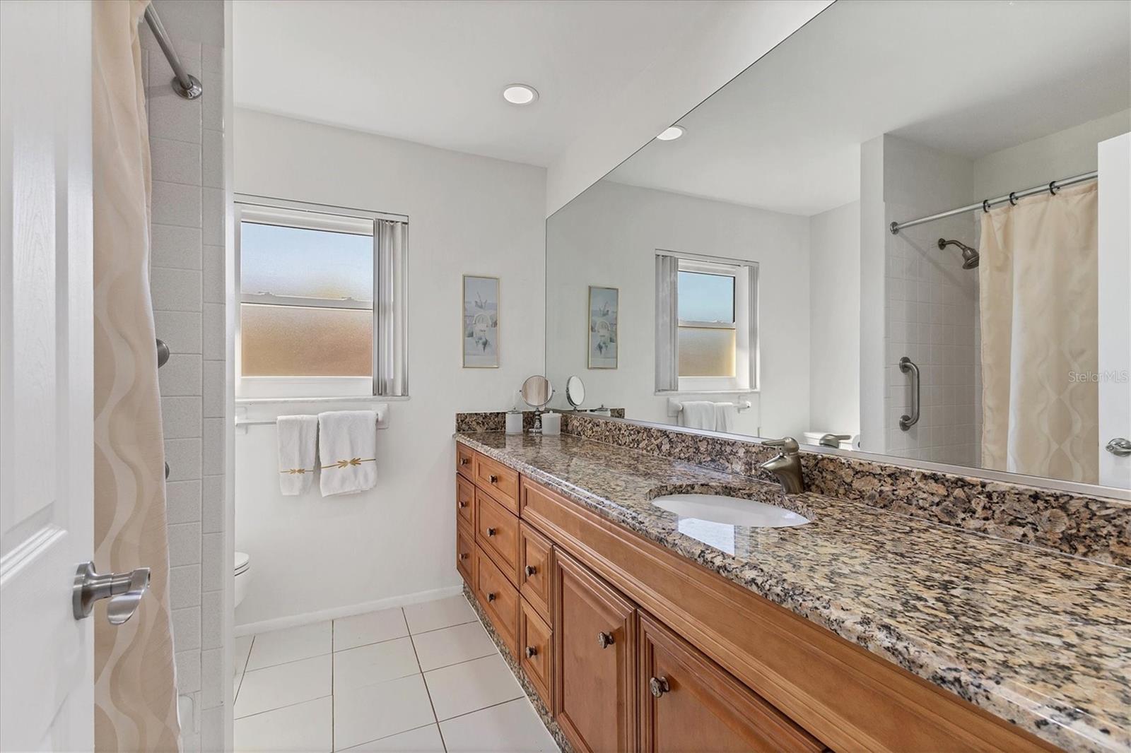 Image 20 of 27 For 6824 Roxbury Drive