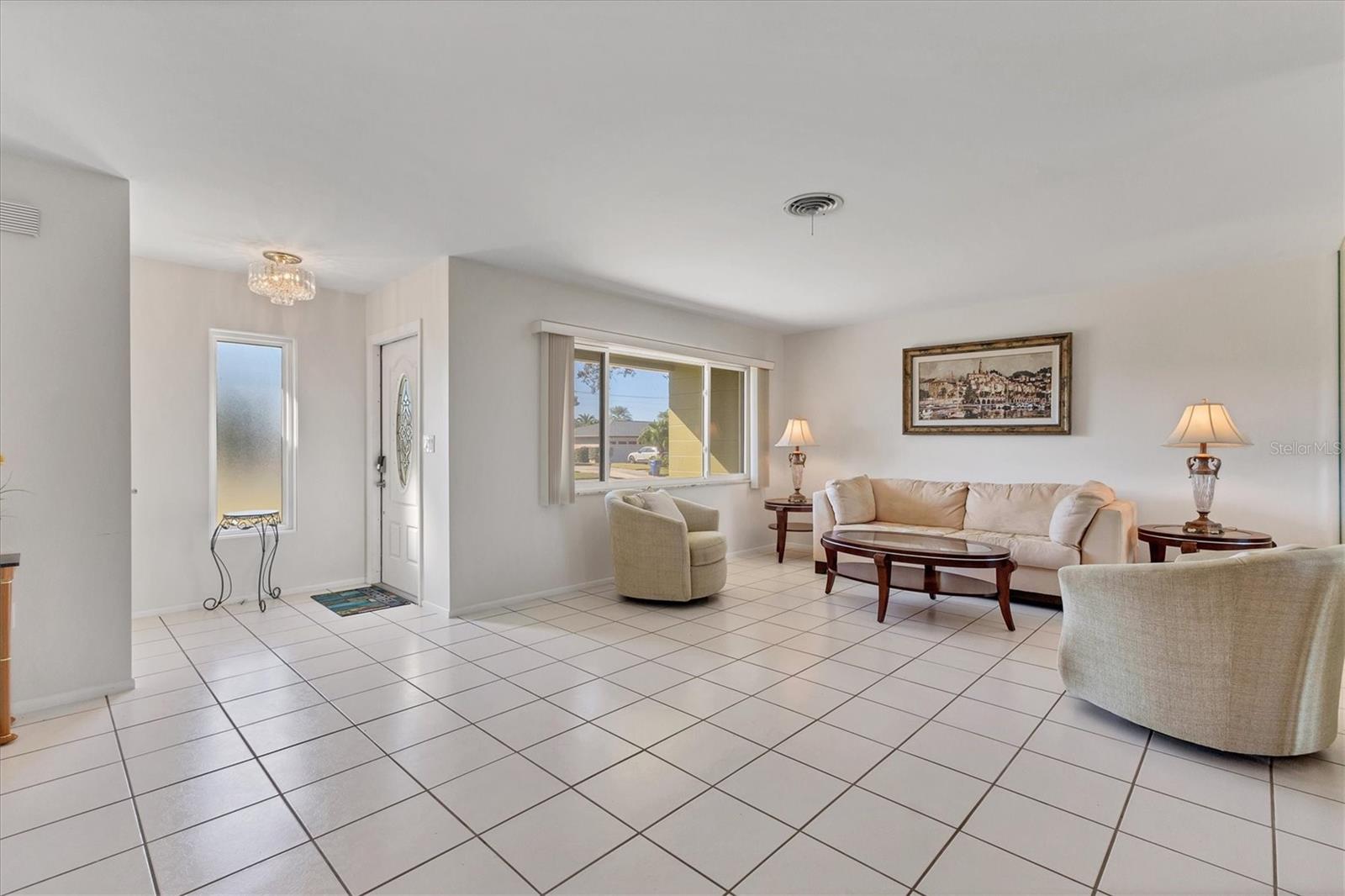 Image 3 of 27 For 6824 Roxbury Drive