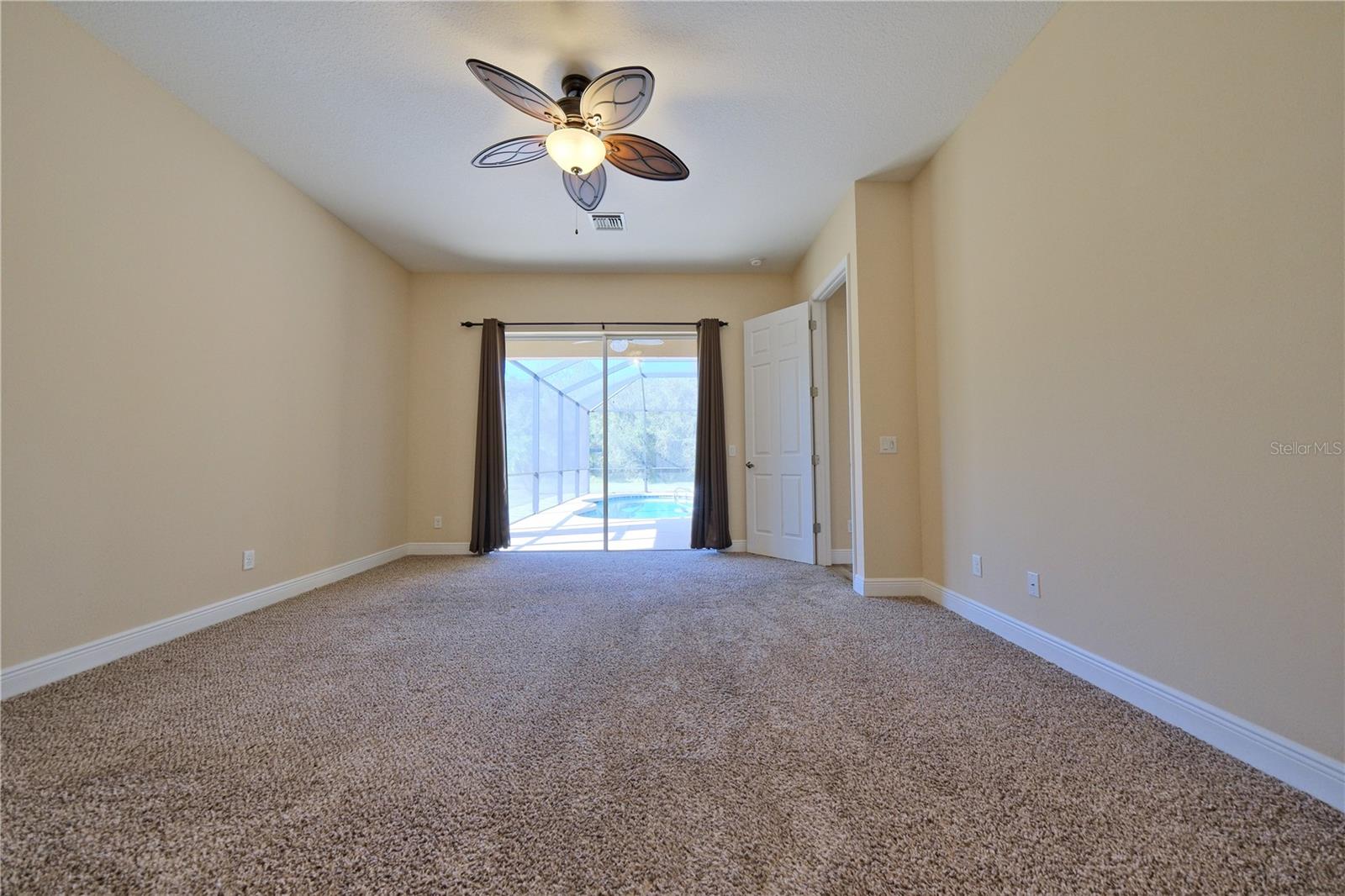 Image 20 of 59 For 2615 162nd Avenue E