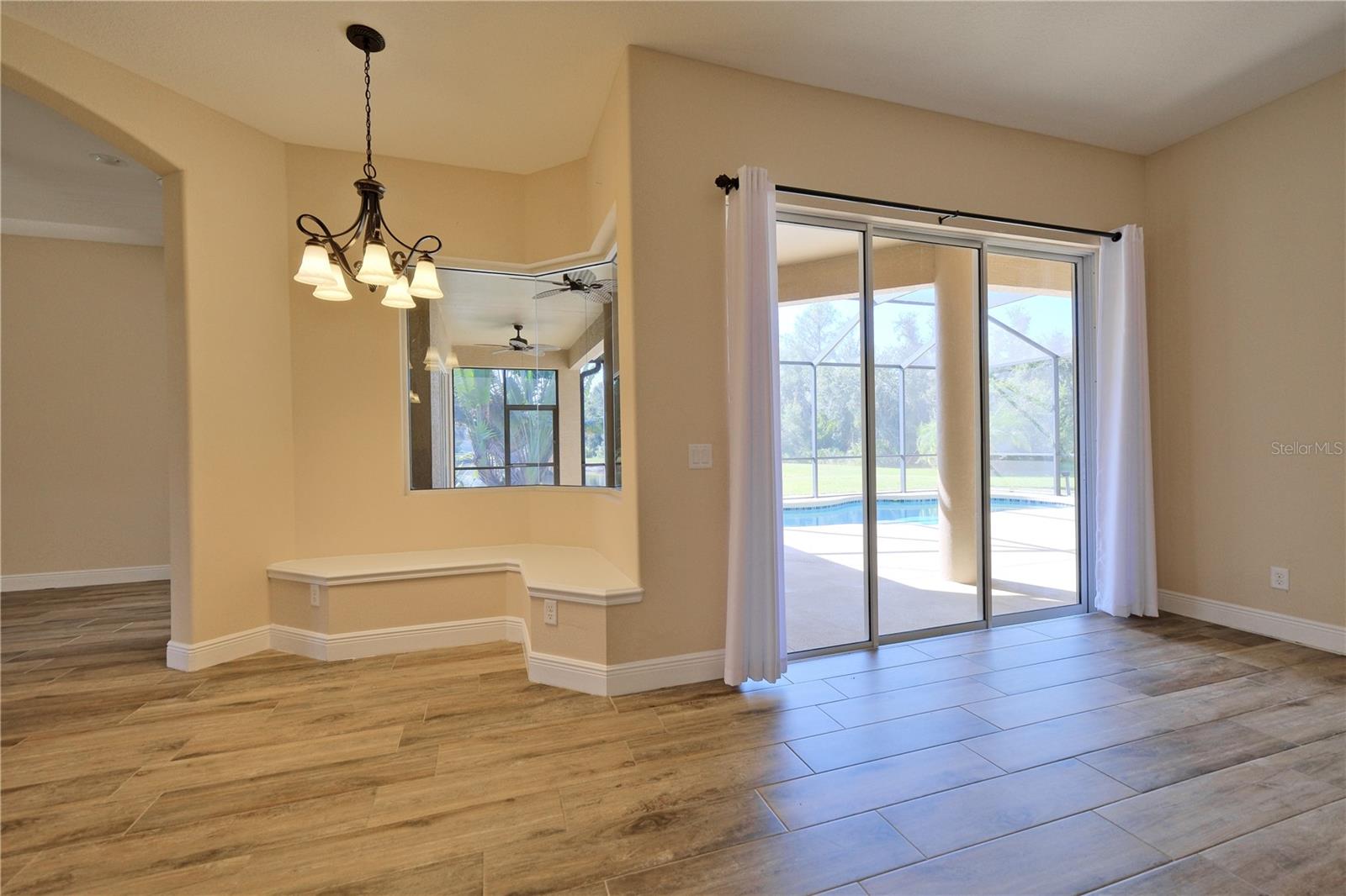 Image 9 of 59 For 2615 162nd Avenue E