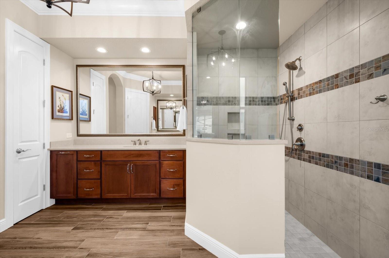 Image 33 of 90 For 7203 Prestbury Circle