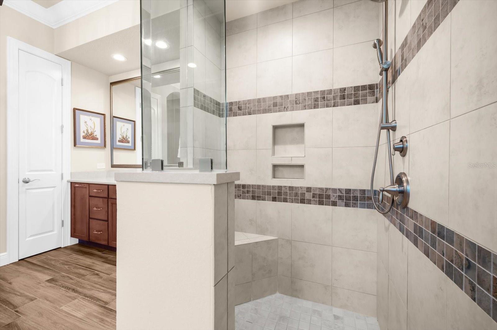 Image 34 of 90 For 7203 Prestbury Circle