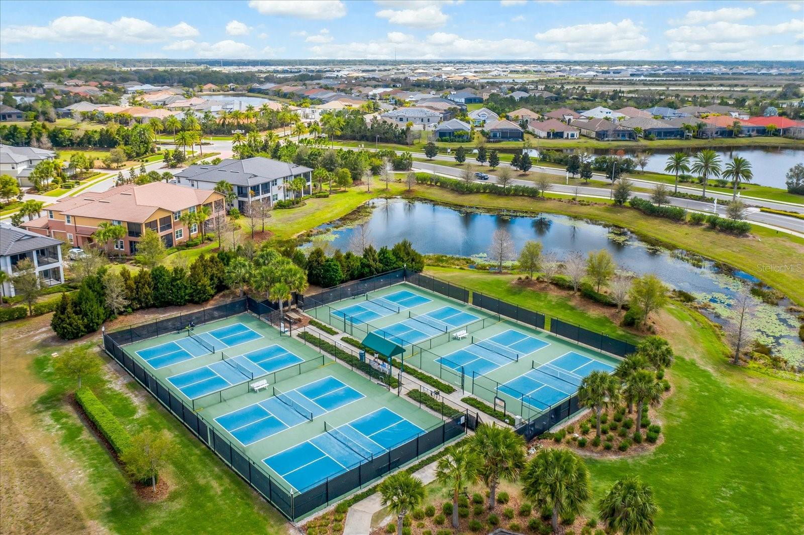 Image 77 of 90 For 7203 Prestbury Circle