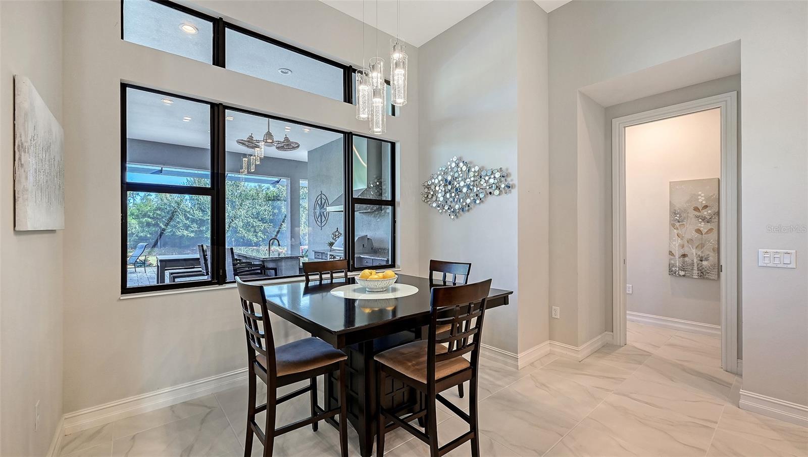 Image 19 of 94 For 16405 Kendleshire Terrace