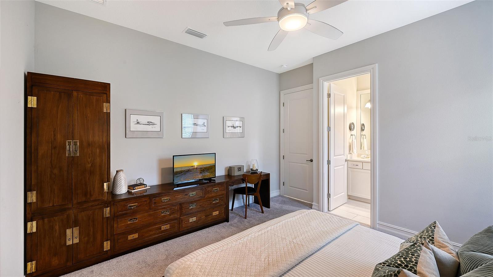 Image 37 of 94 For 16405 Kendleshire Terrace