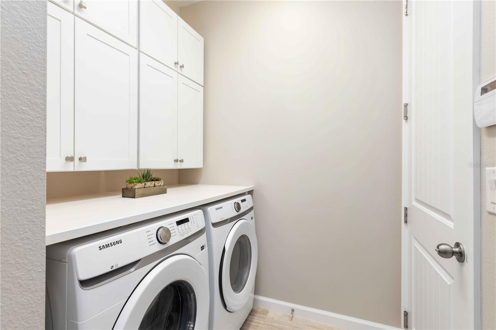 Image 23 of 28 For 11812 Brookside Drive