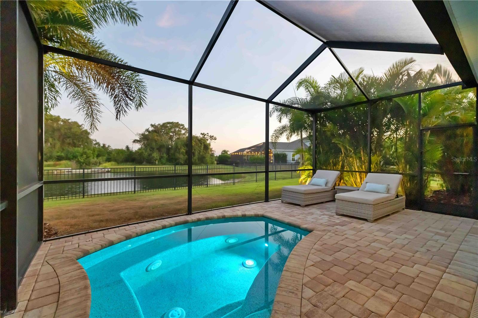 Image 25 of 28 For 11812 Brookside Drive