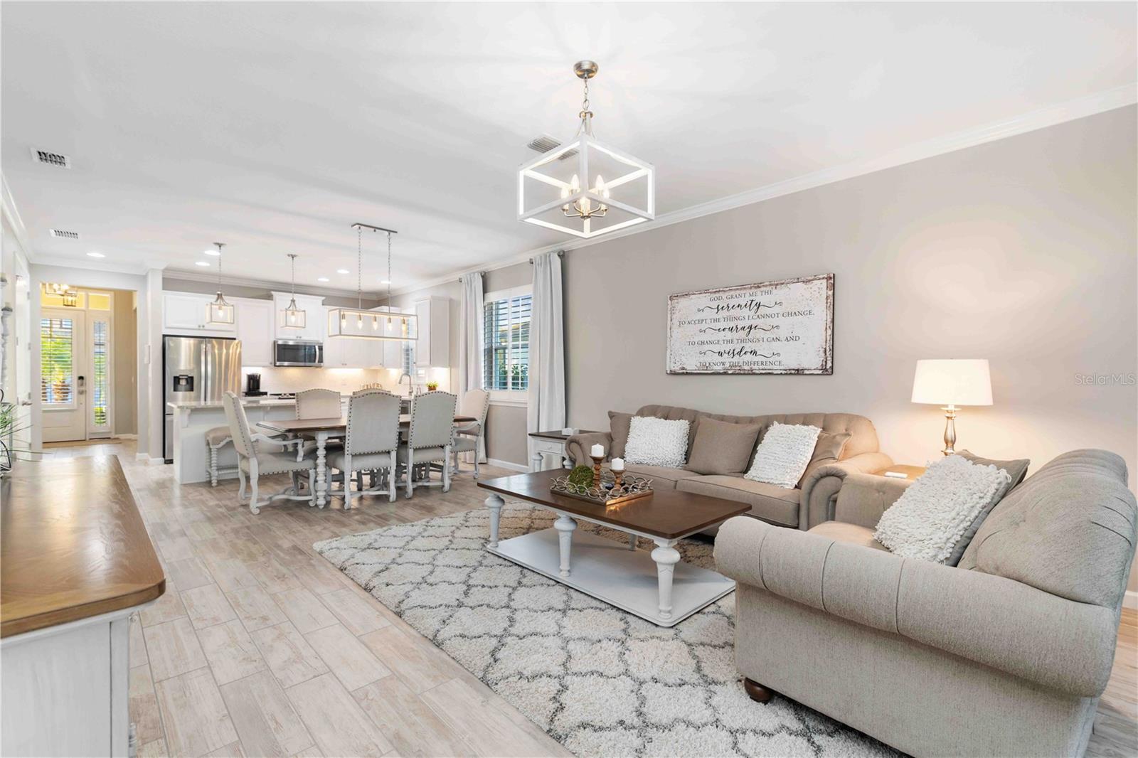 Image 4 of 28 For 11812 Brookside Drive