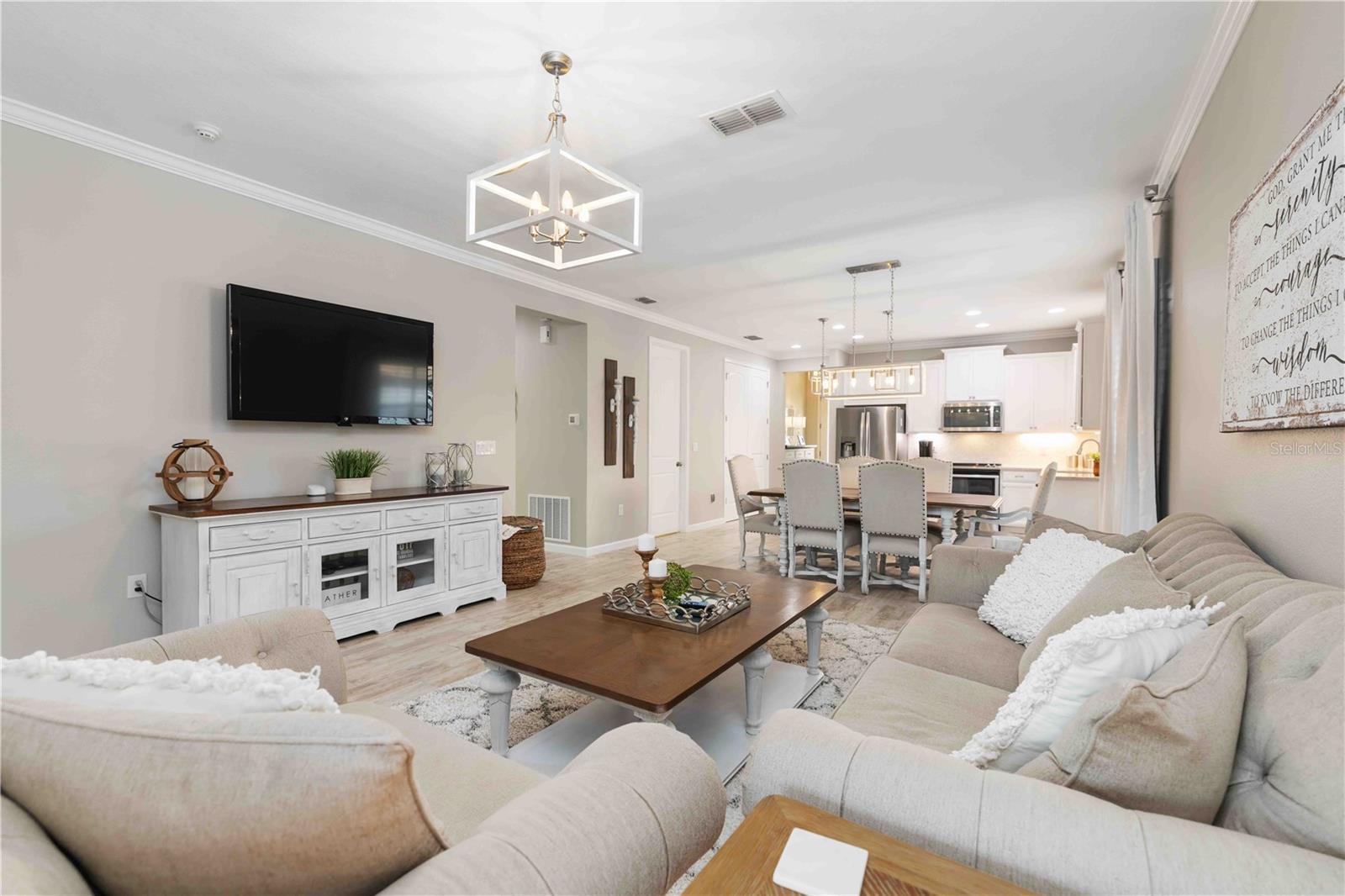 Image 5 of 28 For 11812 Brookside Drive