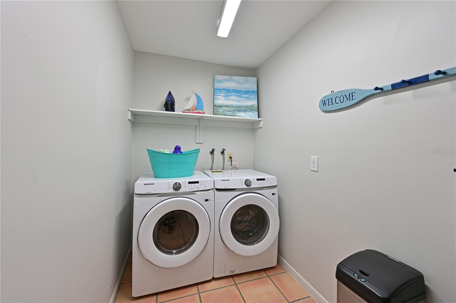 Image 21 of 37 For 1133 Montezuma Drive