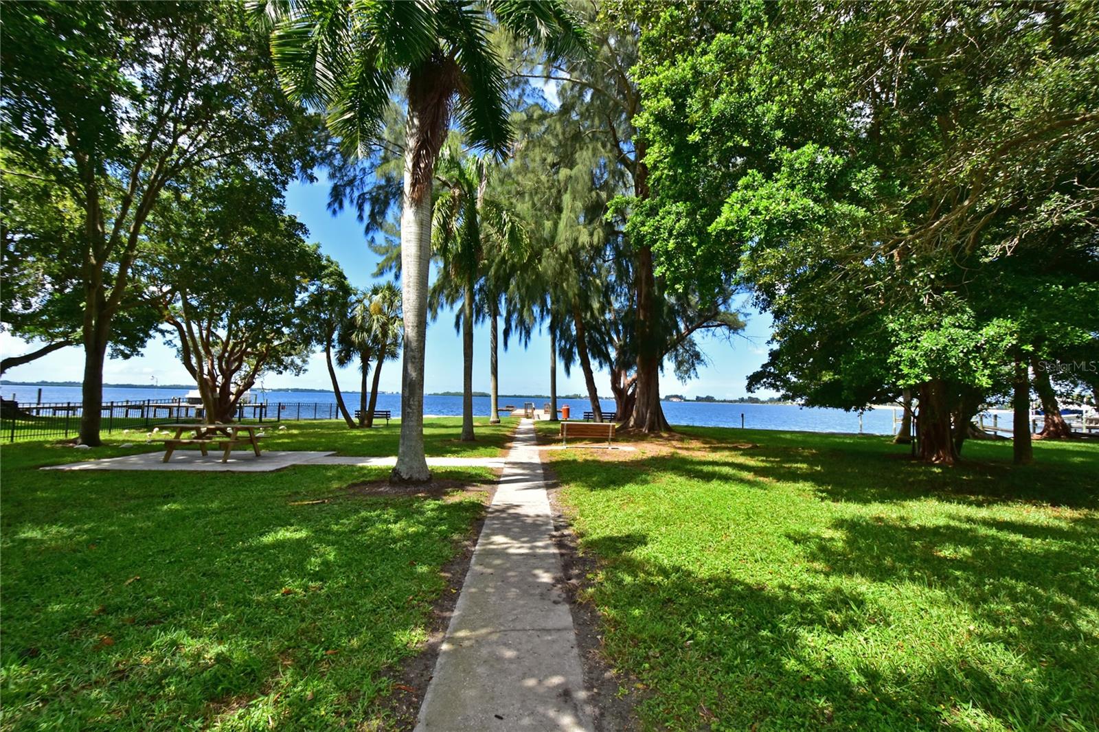 Image 35 of 37 For 1133 Montezuma Drive