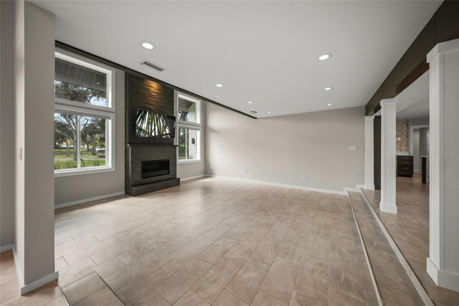 Image 10 of 63 For 7012 Saddle Creek Circle