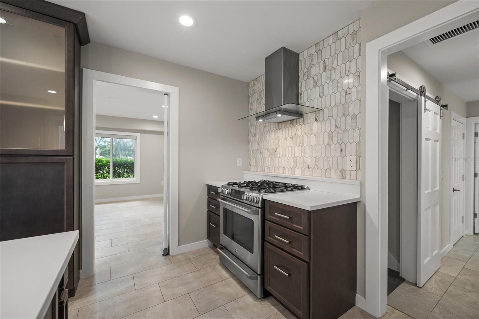 Image 18 of 63 For 7012 Saddle Creek Circle