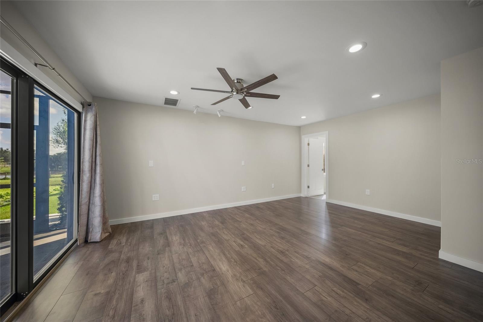 Image 23 of 63 For 7012 Saddle Creek Circle