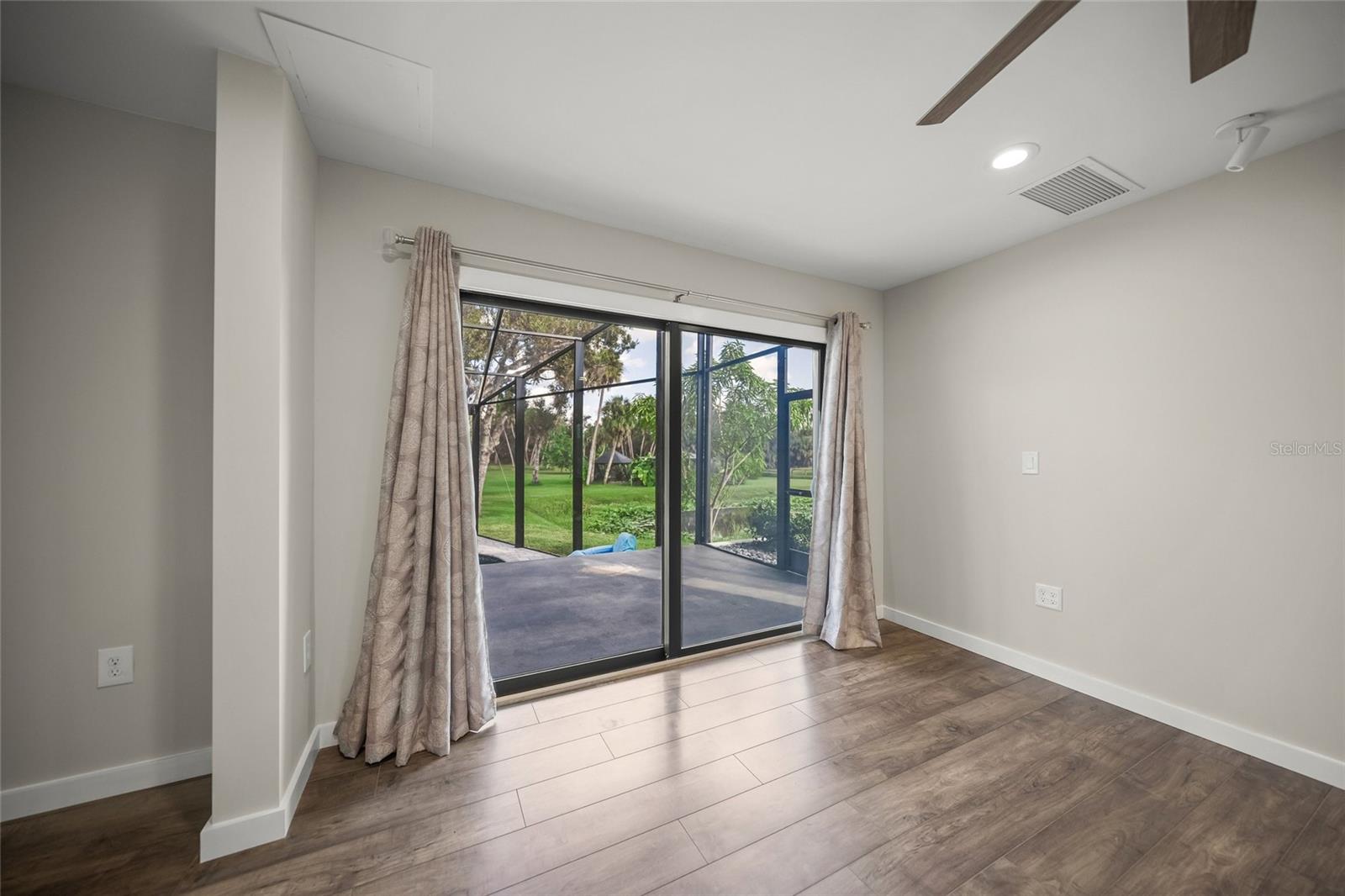 Image 28 of 63 For 7012 Saddle Creek Circle