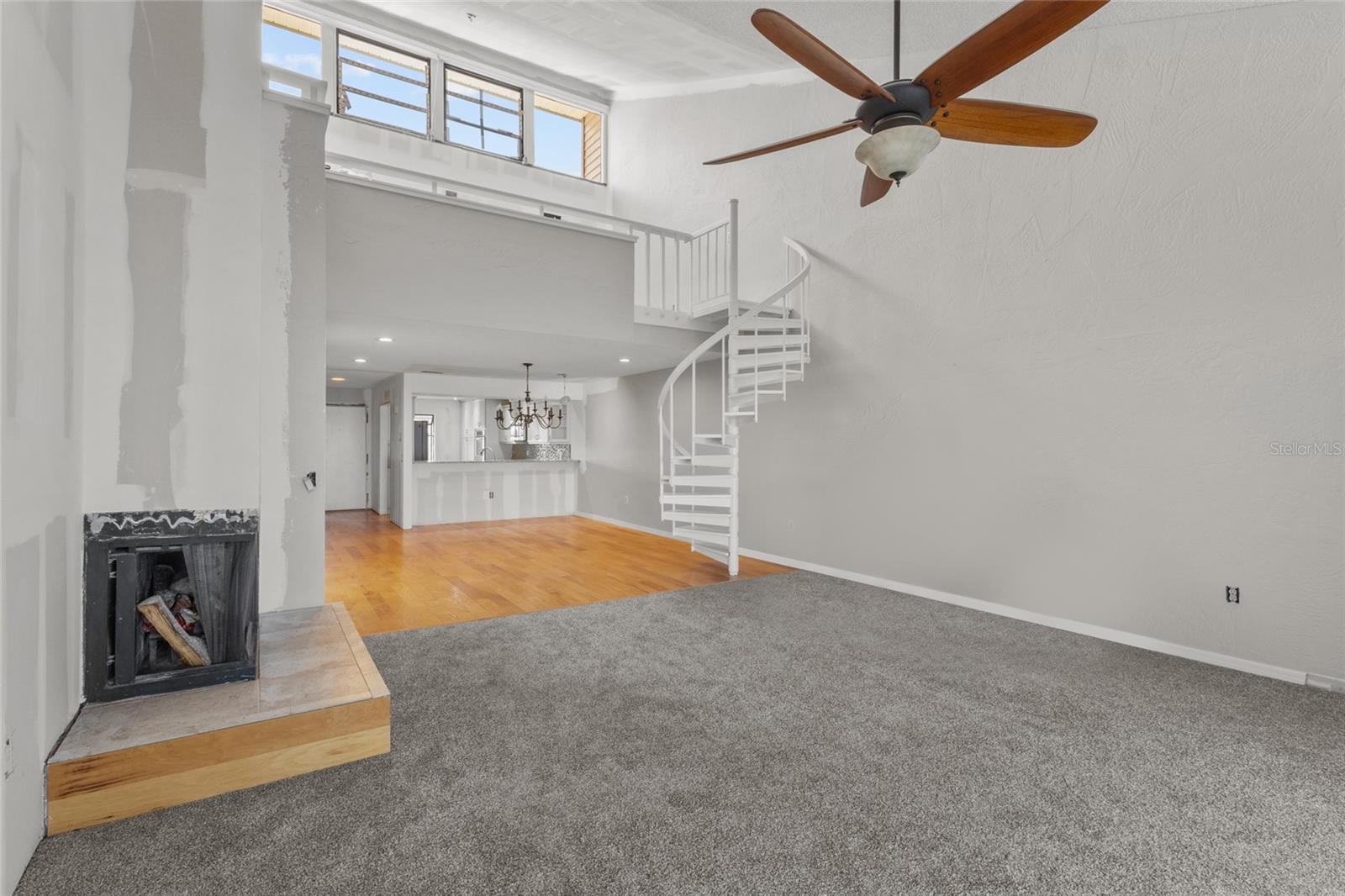 Image 15 of 45 For 3840 Mariners Way 525