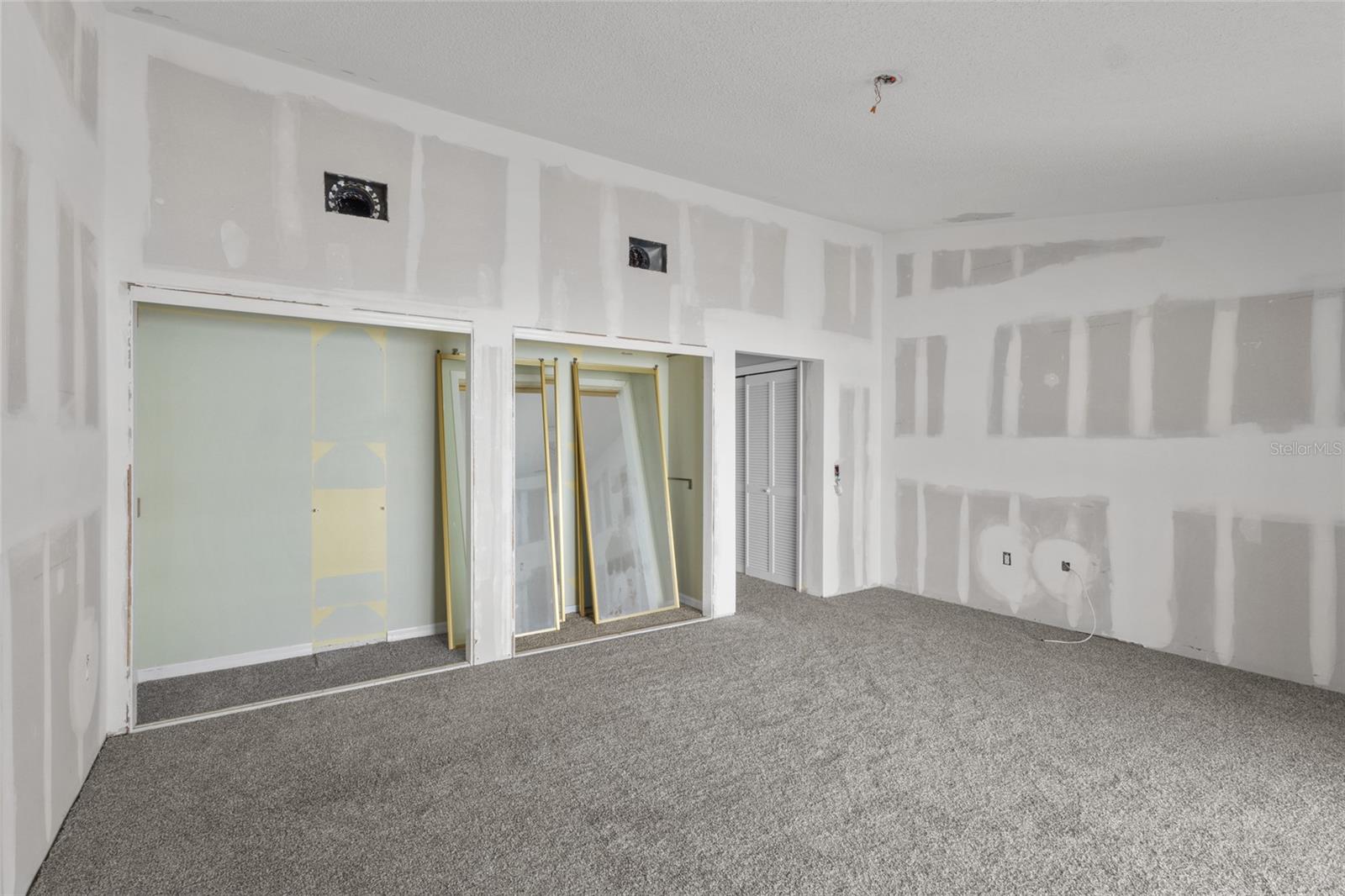 Image 27 of 45 For 3840 Mariners Way 525