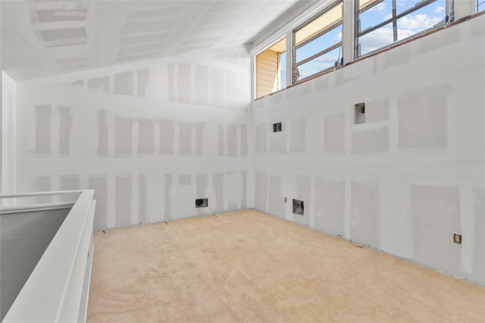 Image 31 of 45 For 3840 Mariners Way 525