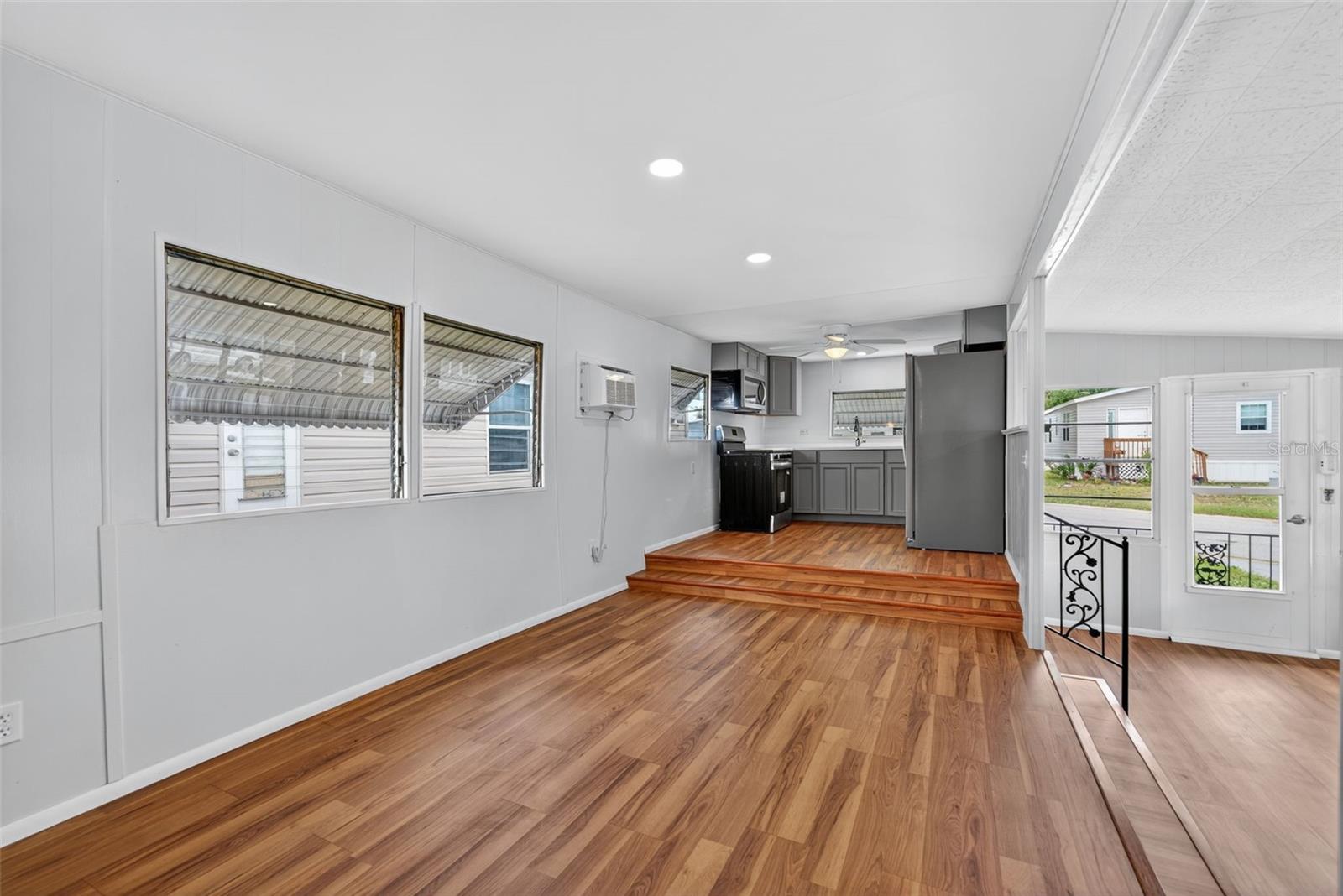 Image 13 of 41 For 5162 Boca Raton Avenue