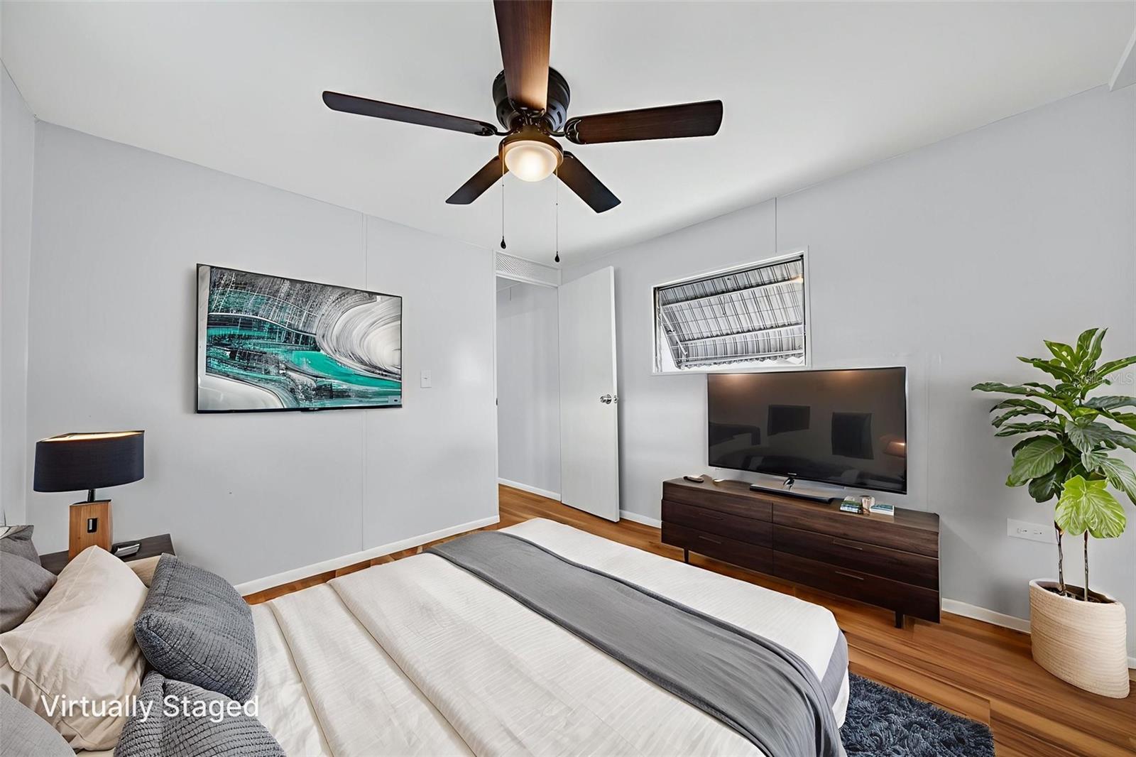 Image 23 of 41 For 5162 Boca Raton Avenue