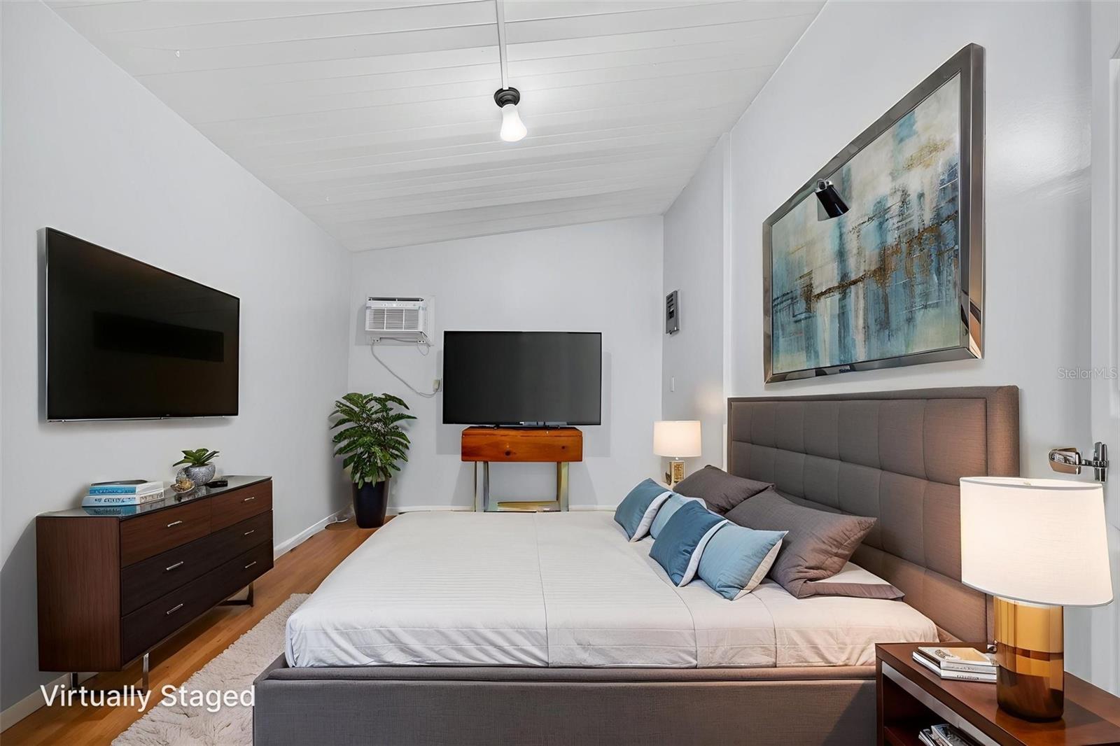 Image 9 of 41 For 5162 Boca Raton Avenue