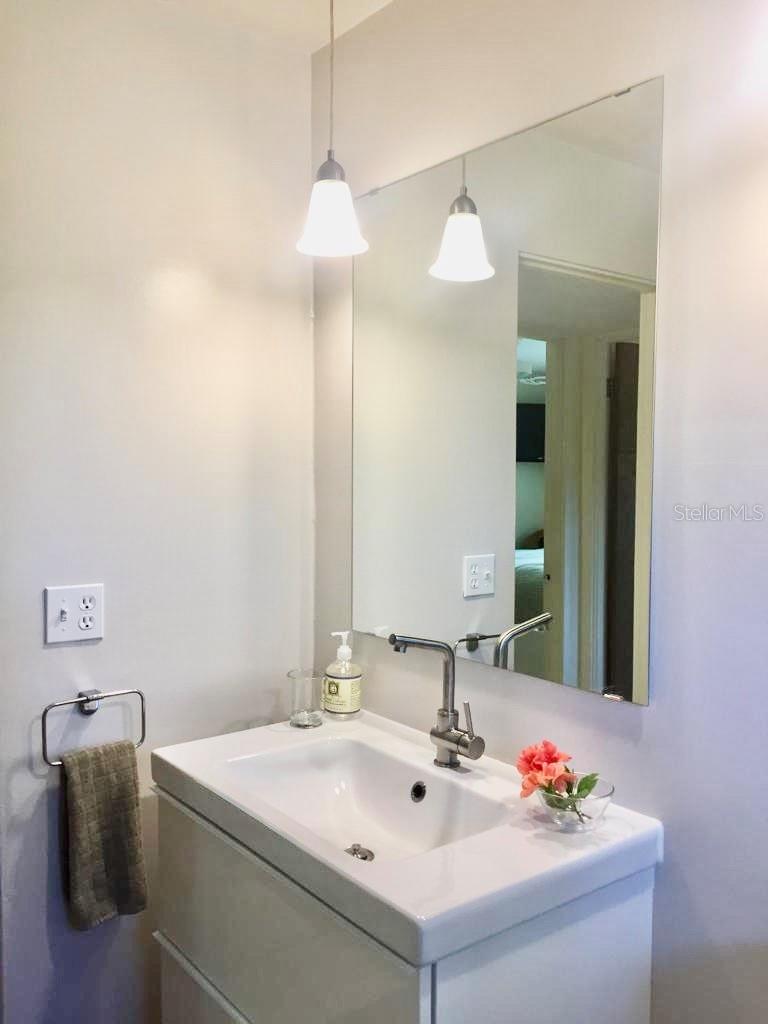 Image 18 of 19 For 1721 Birchwood Street