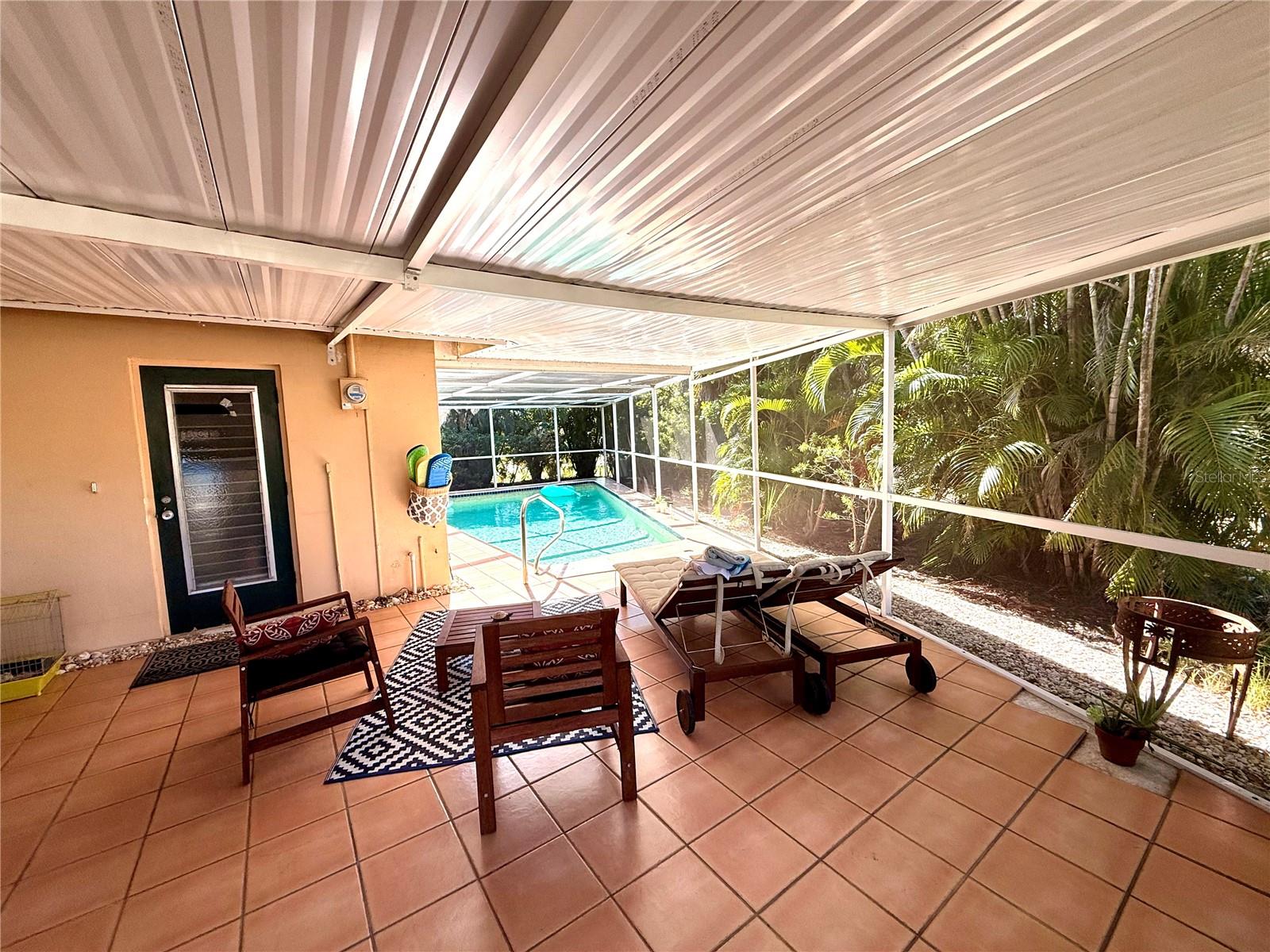 Image 8 of 19 For 1721 Birchwood Street